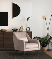 Poltrona Elegante, Bege, 60 x 72 x 81 cm | Estrutura em madeira de faia e aglomerado, 100% poliéster, almofada de espuma macia | Elegante e confortável para sala de estar