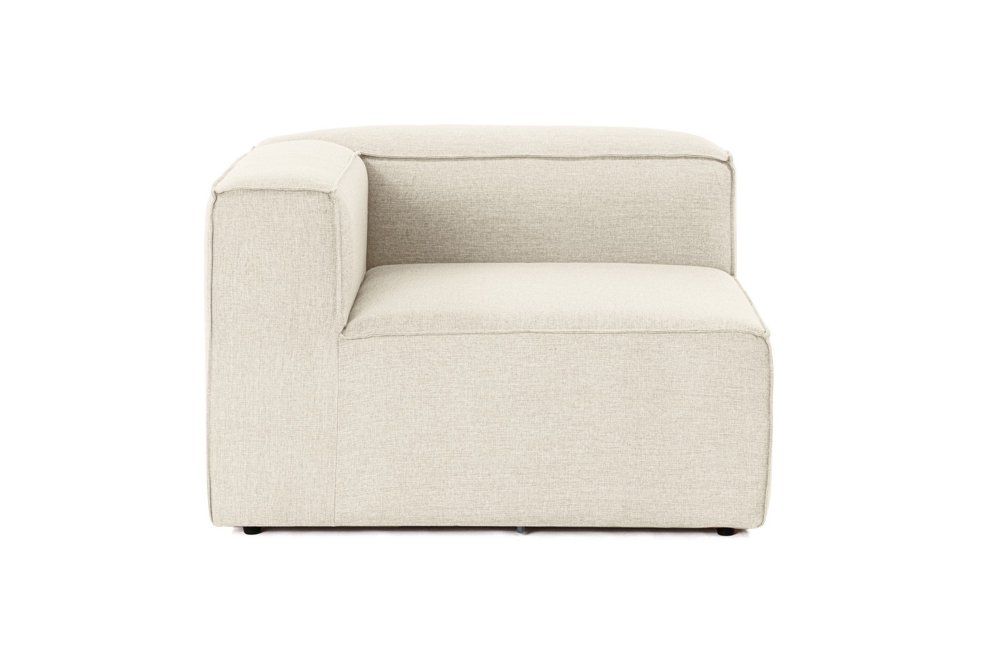 Sofá de 1 lugar em cru, 107 x 105 x 66 cm | Estrutura 100% madeira de carpa, tecido 100% linho, espuma 32 DNS | Elegante e confortável para espaços de convivência modernos