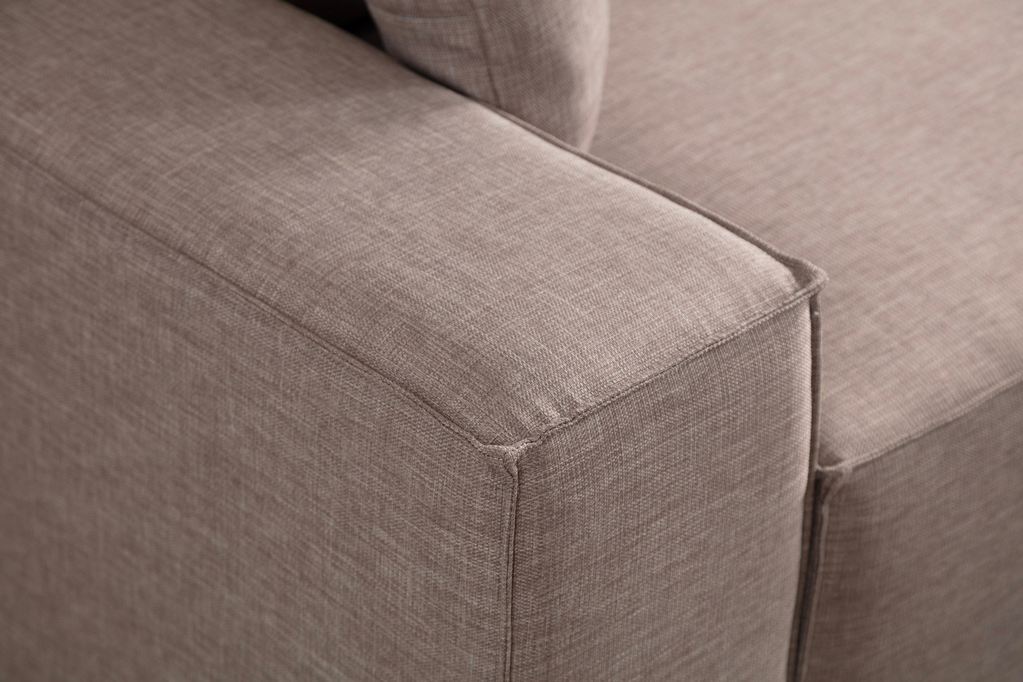 Sofá-cama de canto elegante, marrom, 260 cm | Estrutura em madeira de faia e aglomerado, 100% poliéster | Mecanismo deslizante, tecido lavável a seco, perfeito para ambientes modernos
