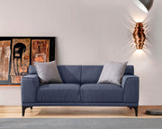 Sofá elegante de 2 lugares, tecido azul, 165 x 87 x 86 cm | Estrutura em madeira de faia e aglomerado, 100% poliéster, inclui 2 almofadas | Design confortável e moderno