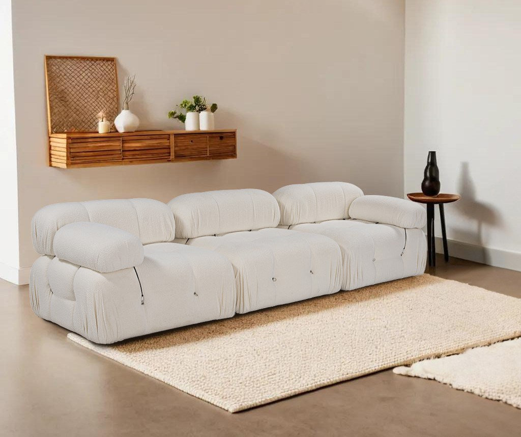 Sofá elegante de 3 lugares, branco, 288 x 95 x 75 cm | Estrutura em madeira de faia e aglomerado, 100% poliéster, encosto e braço removíveis | Conforto em espuma macia, design moderno