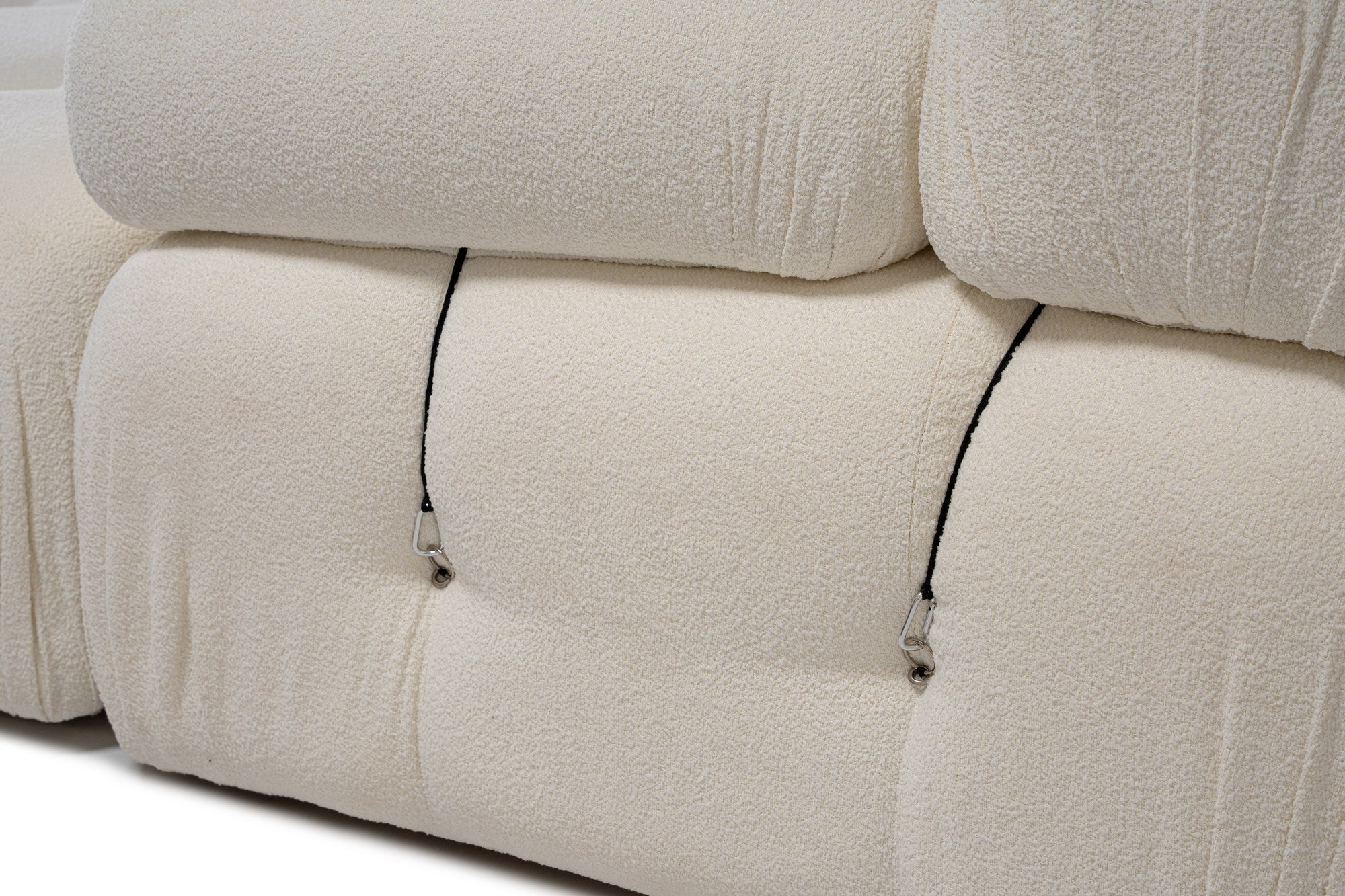 Sofá de canto elegante, branco, 288 x 190 x 95 cm | Estrutura em madeira de faia e aglomerado, 100% poliéster, encosto e braço removíveis | Conforto em espuma macia, design moderno