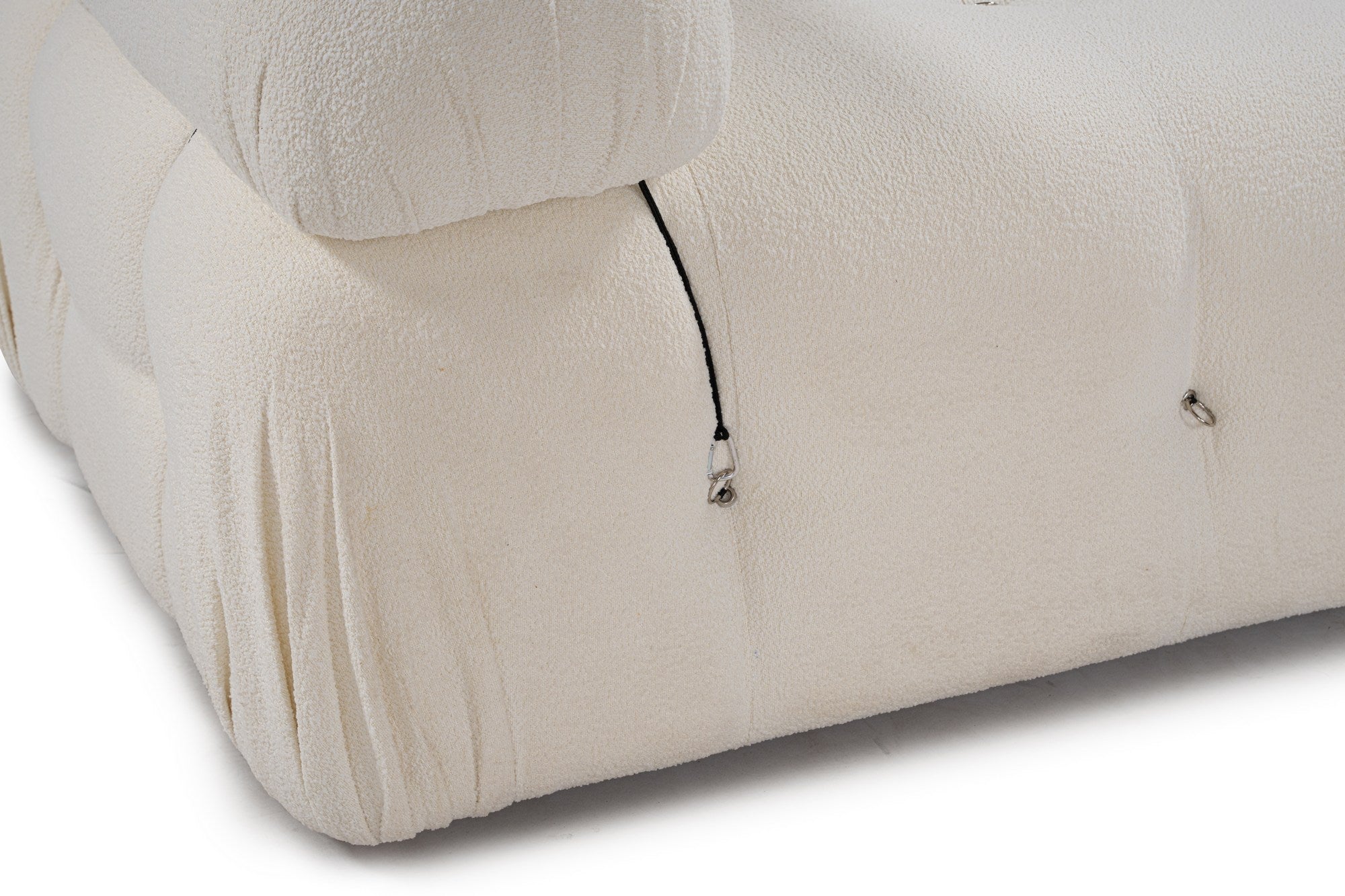 Sofá de canto elegante, branco, 288 x 190 x 95 cm | Estrutura em madeira de faia e aglomerado, 100% poliéster, encosto e braço removíveis | Conforto em espuma macia, design moderno