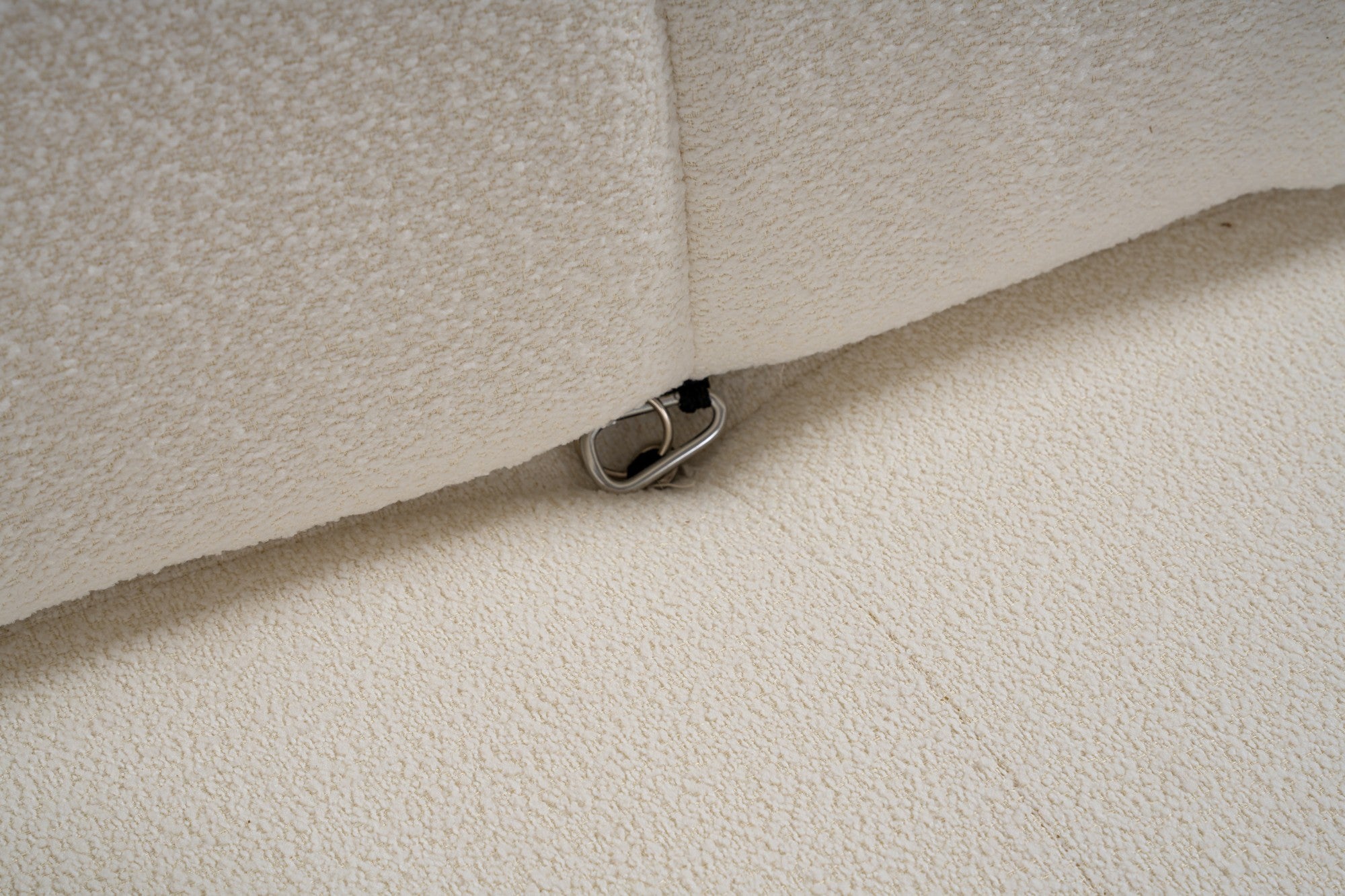 Sofá elegante de 2 lugares, cor creme, 190 x 95 x 75 cm | Estrutura em madeira de faia e aglomerado, 100% poliéster, encosto e braço removíveis | Design modular personalizável