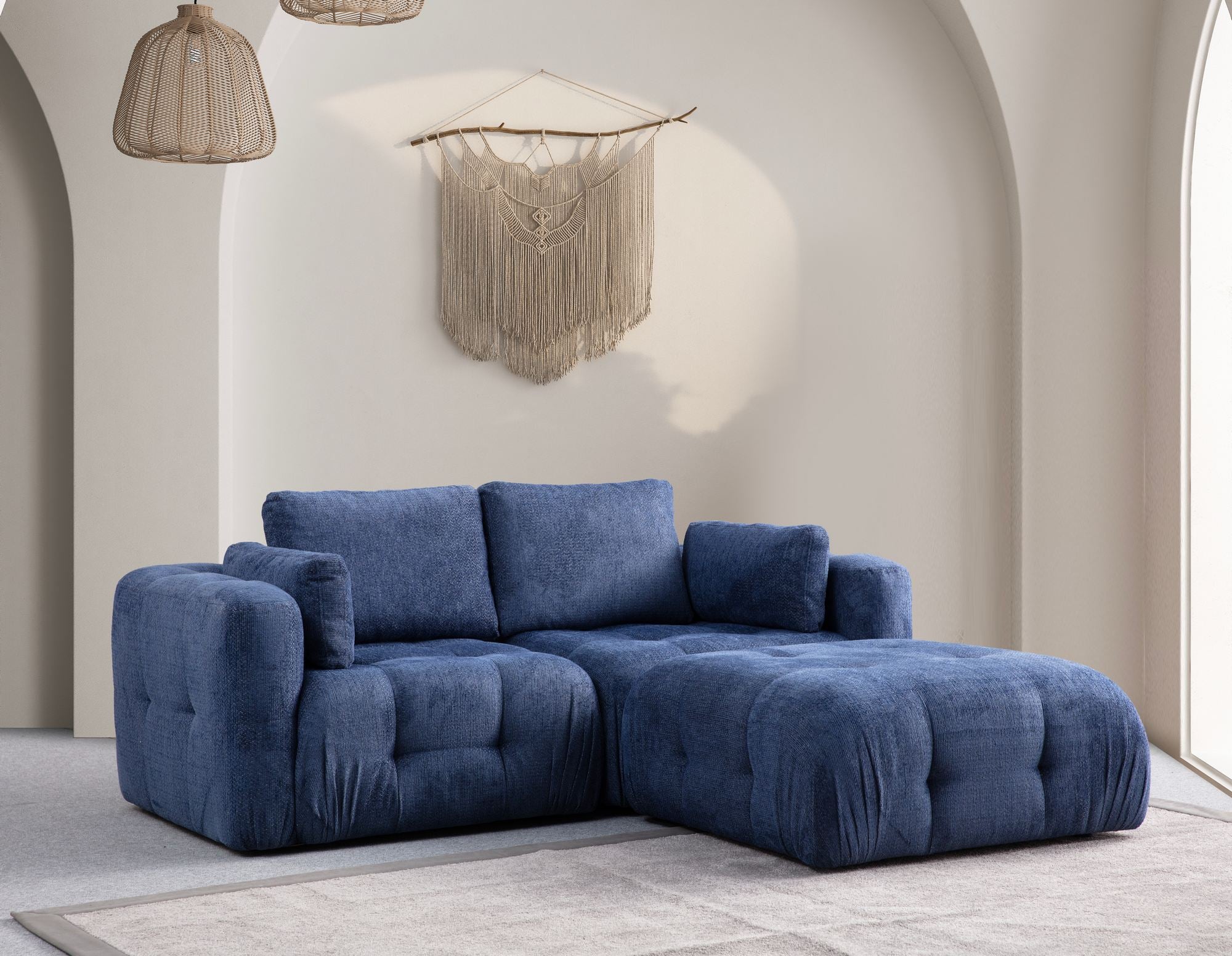 Sofá de canto azul-marinho, 180 cm x 120 cm x 65 cm | Estrutura em madeira de faia e aglomerado, 100% poliéster, espuma macia, inclui almofadas | Assentos elegantes e confortáveis