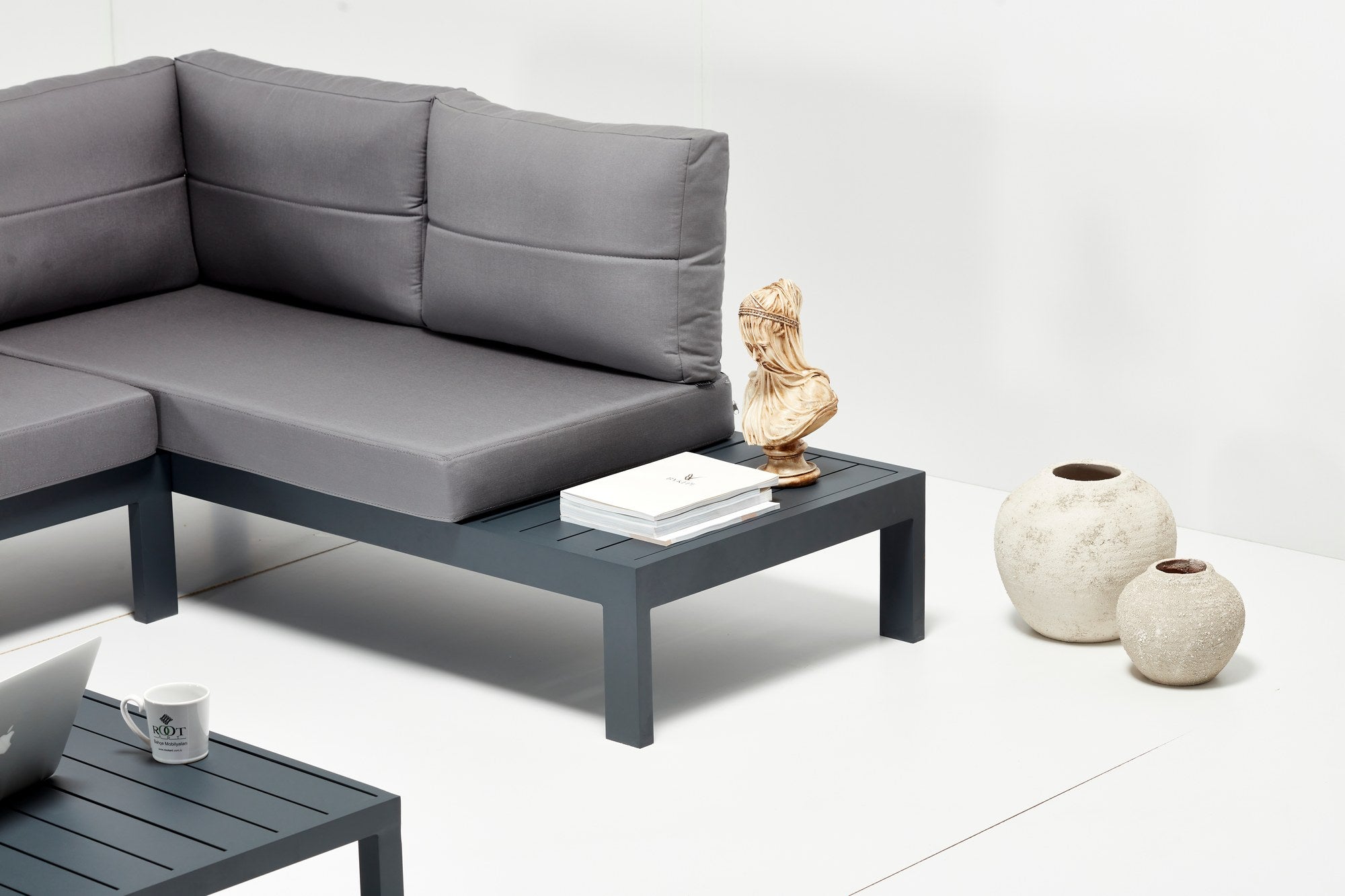 Conjunto de Lounge de Jardim – Sofá de Canto e Mesinha de Café – Multicolorido – Alumínio e Poliéster