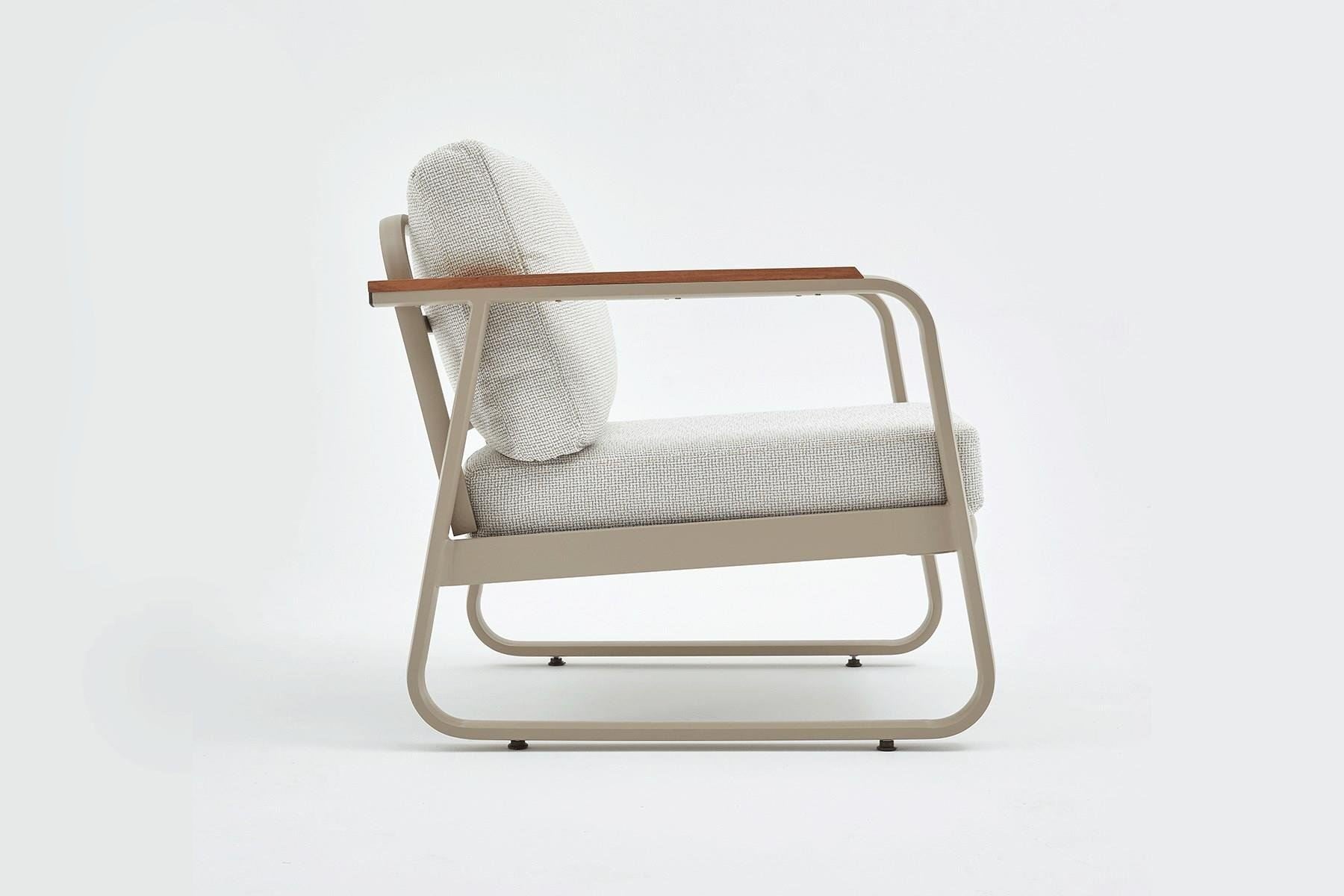 Conjunto de Lounge de Jardim – Sofá de 3 lugares, dois sofás de 1 lugar e mesa de café – Bege – Tecido 100% OLEFIN