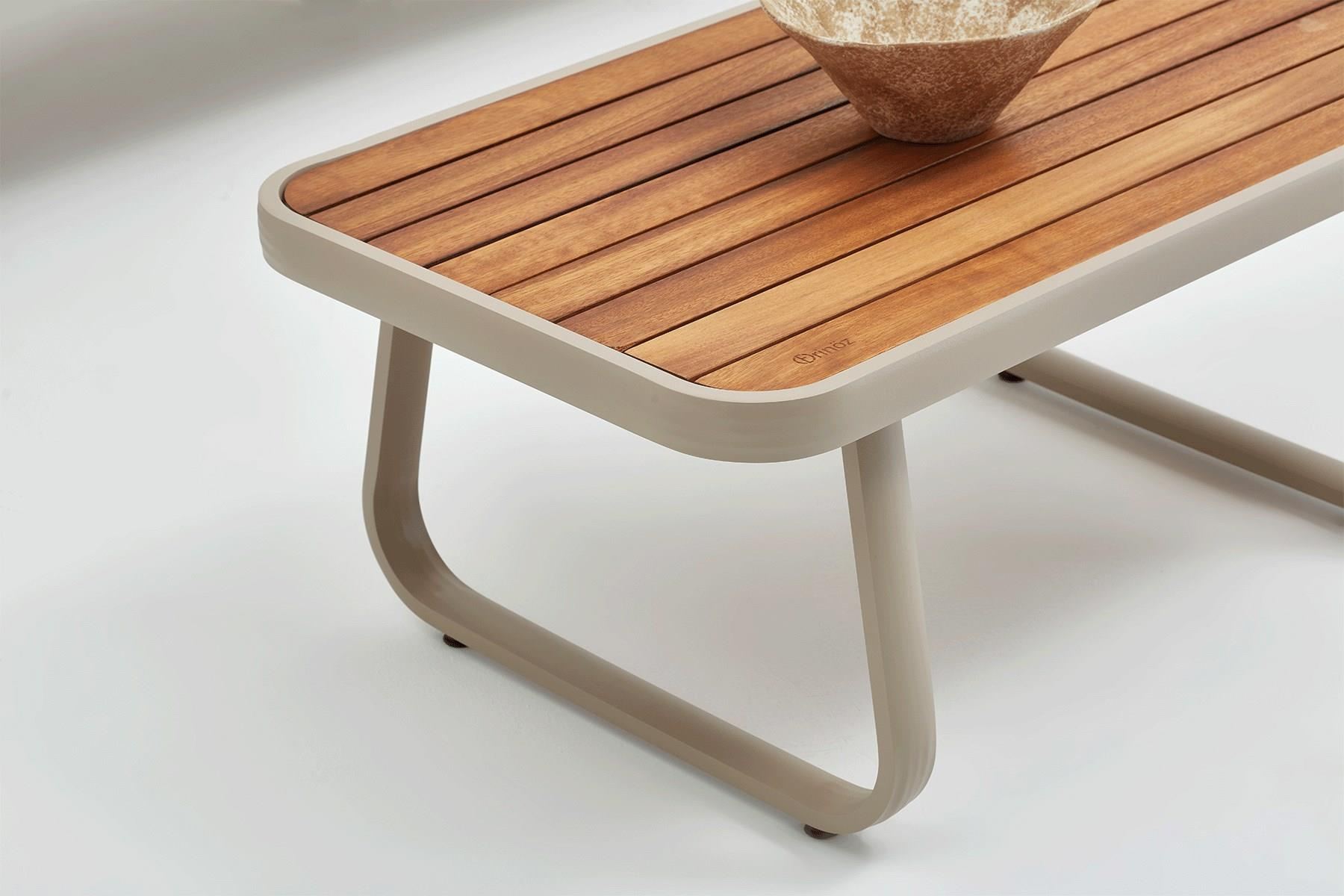 Conjunto de Lounge de Jardim – Sofá de 3 lugares, dois sofás de 1 lugar e mesa de café – Bege – Tecido 100% OLEFIN