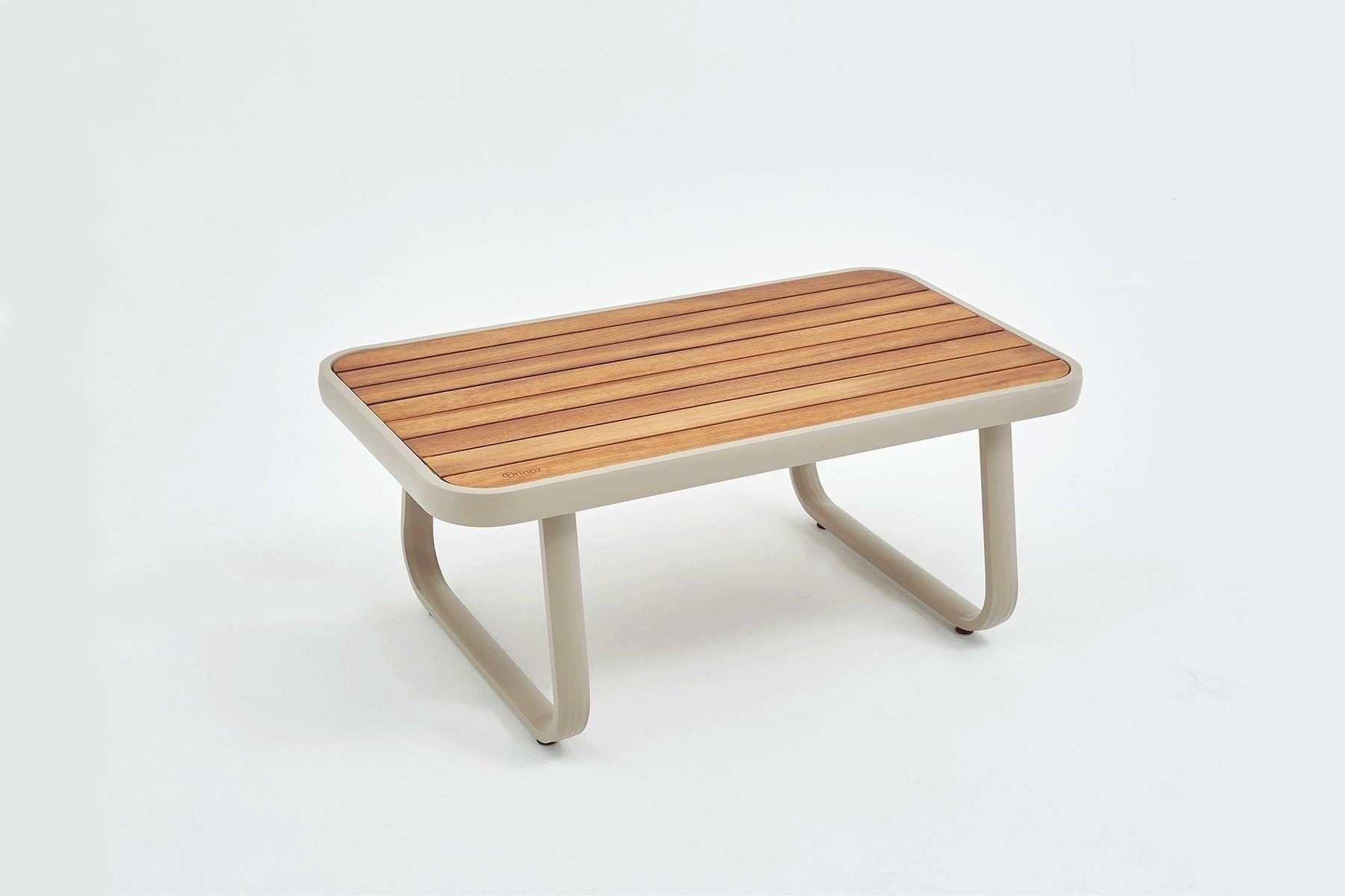 Conjunto de Lounge de Jardim – Sofá de 3 lugares, dois sofás de 1 lugar e mesa de café – Bege – Tecido 100% OLEFIN