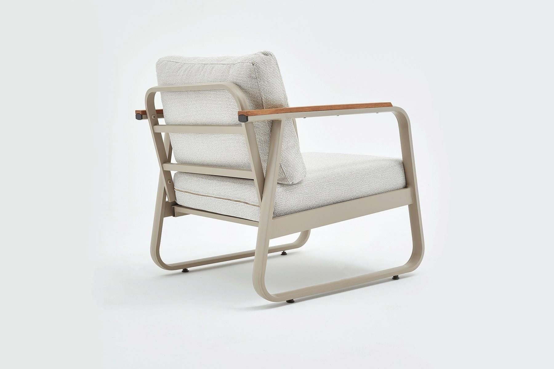 Conjunto de Lounge de Jardim – Sofá de 3 lugares, dois sofás de 1 lugar e mesa de café – Bege – Tecido 100% OLEFIN