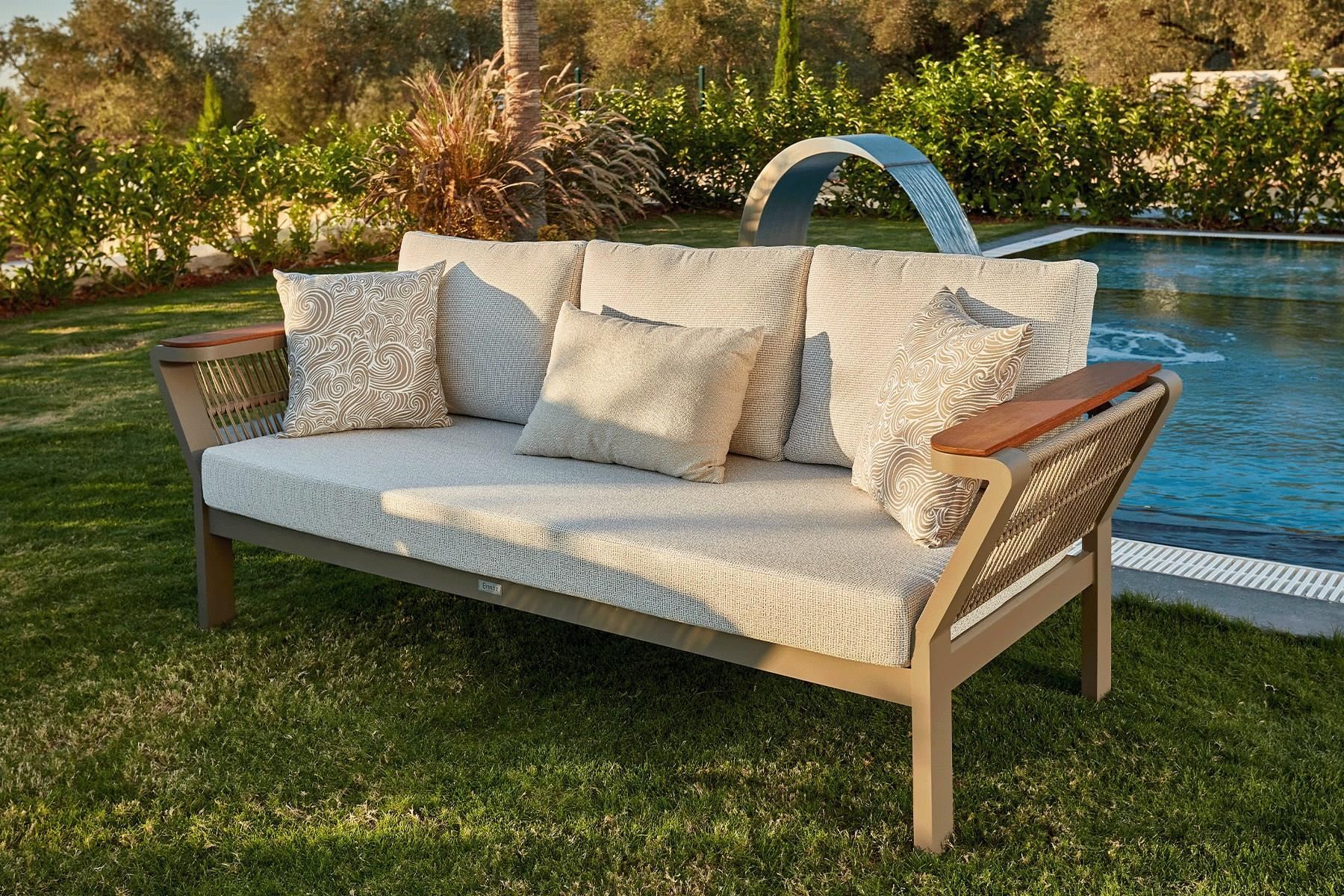 Conjunto de Lounge de Jardim – Sofá de 3 lugares e 2 sofás de 1 lugar – Cappuccino – Tecido 100% OLEFIN