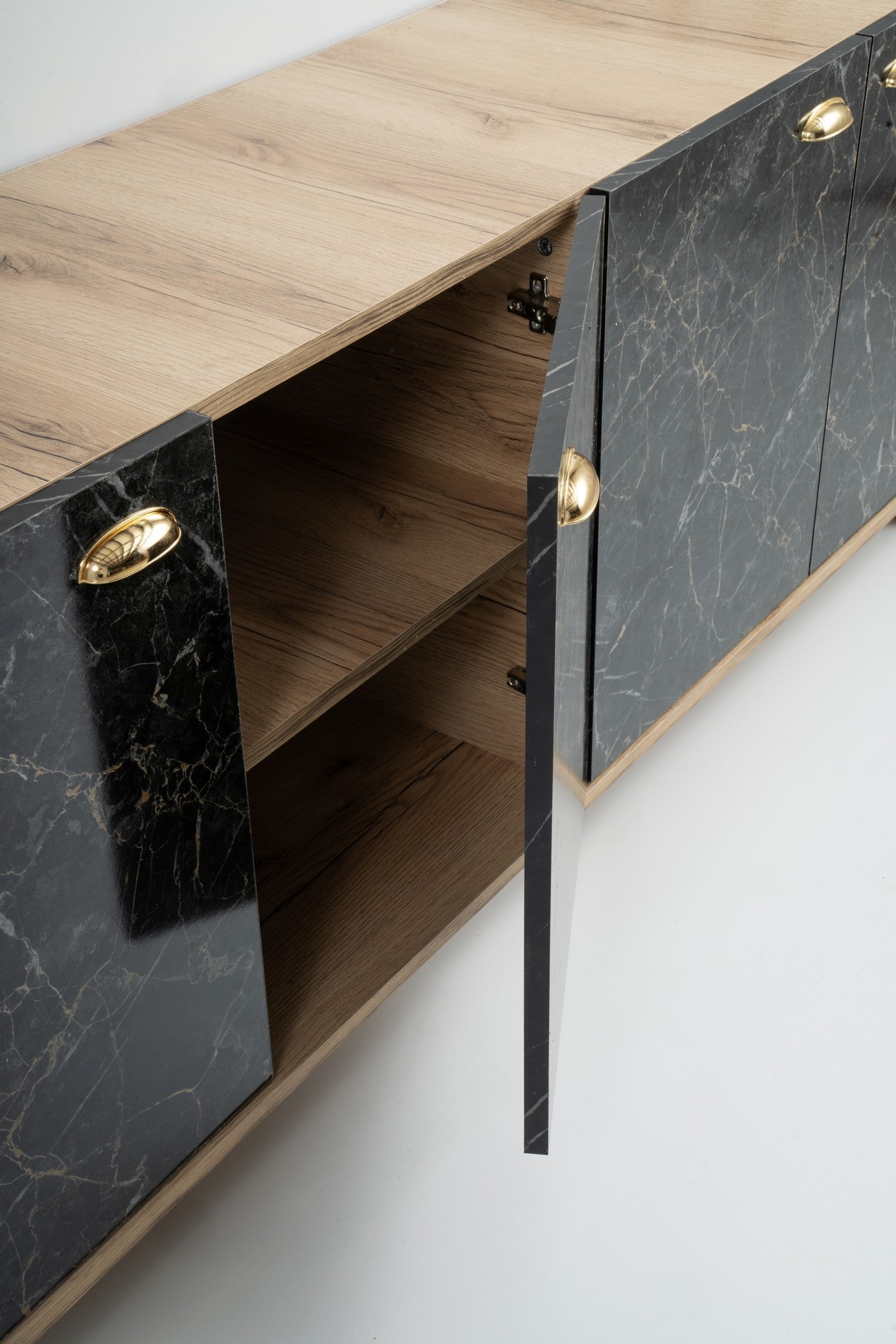 Aparador com Acabamento em Mármore – 180 cm – Carvalho e Mármore – Painéis de Partículas 100% Revestidos em Melamina