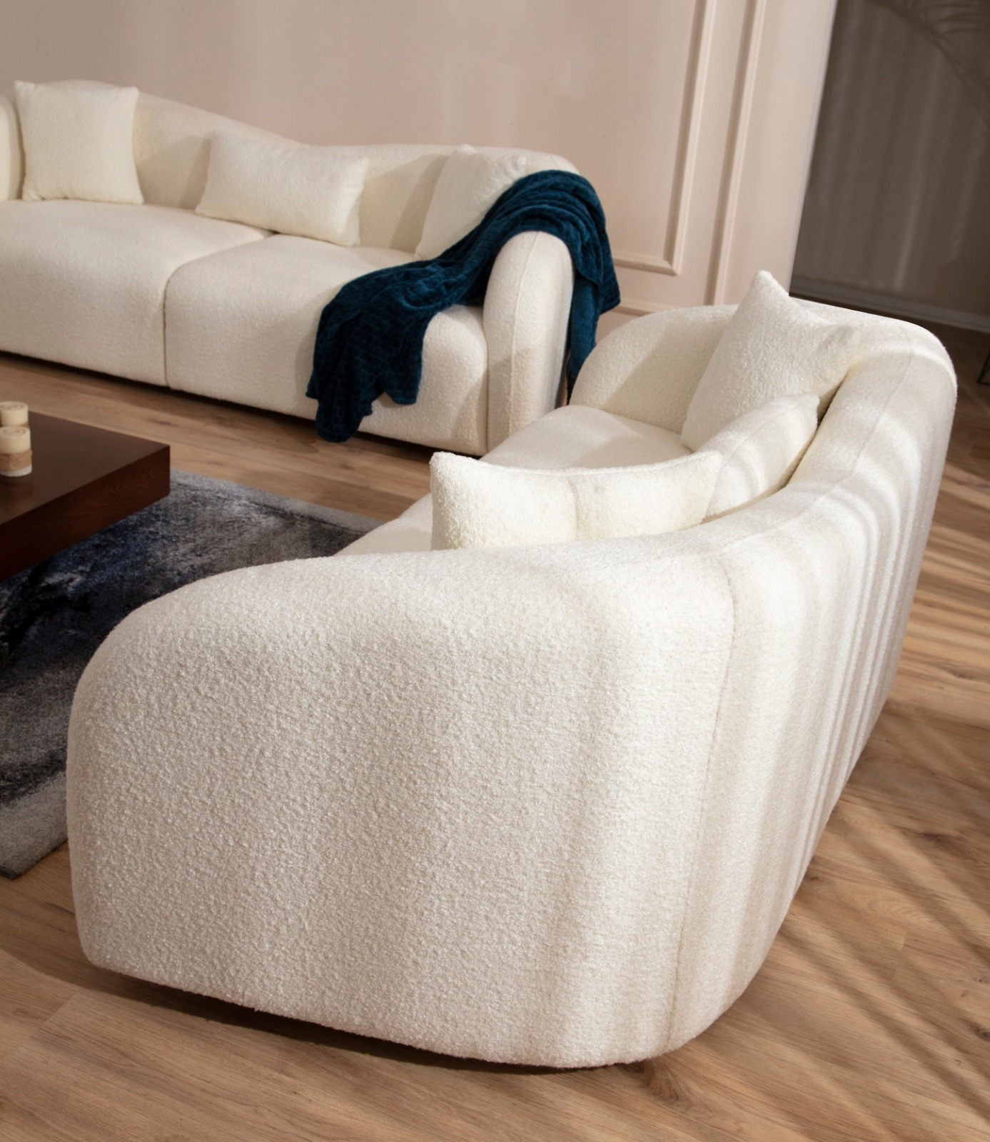Sofá moderno de 2 lugares, cor creme, estrutura de madeira de faia e aglomerado, 190 x 76 x 91 cm | 100% poliéster, pernas de nogueira, inclui 2 almofadas, tecido lavável a seco