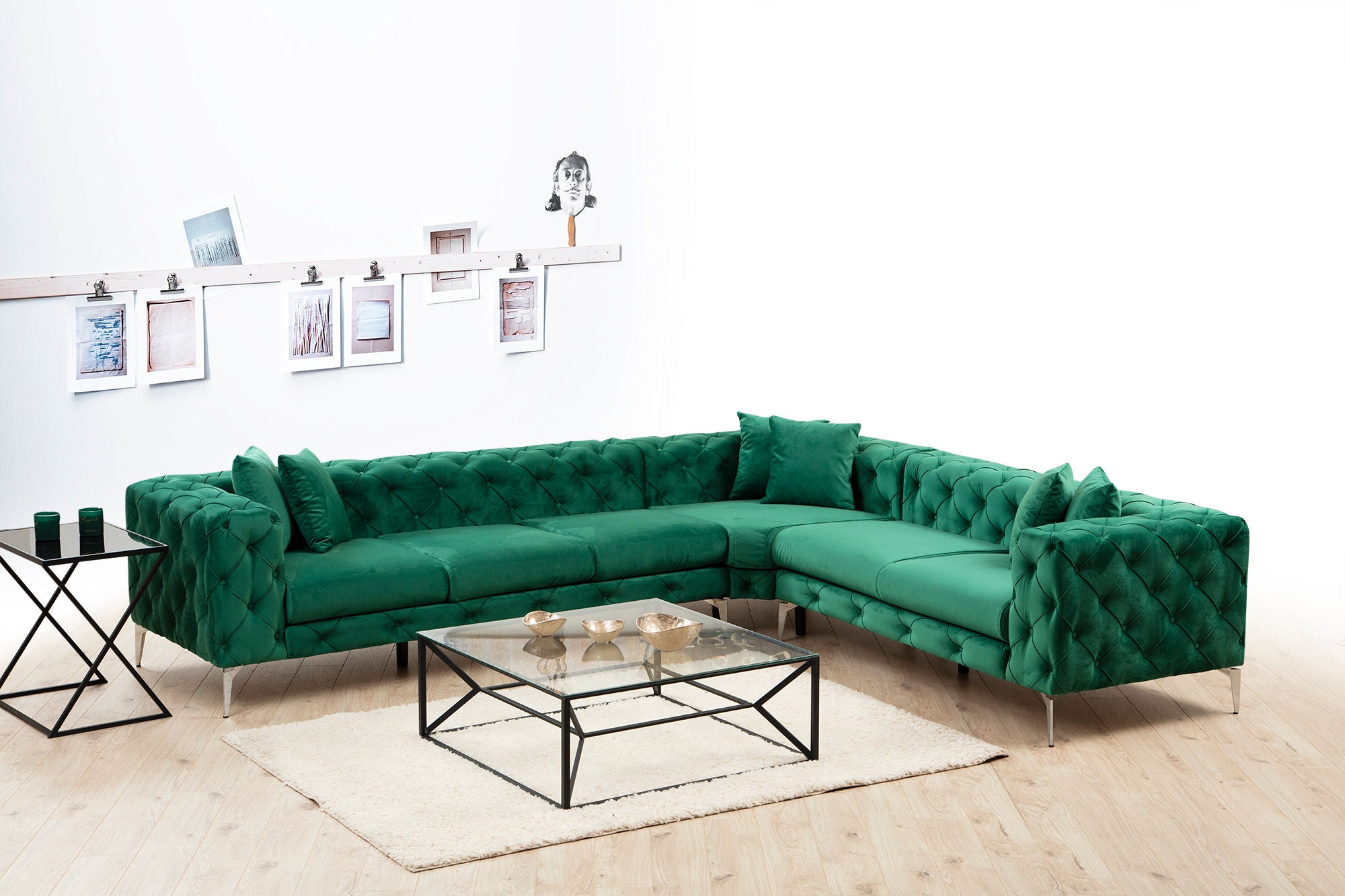 Sofá de canto moderno verde, 310 cm | Estrutura em madeira de faia e aglomerado, 100% poliéster, 6 almofadas incluídas | Capas removíveis, pernas de metal, elegante e confortável