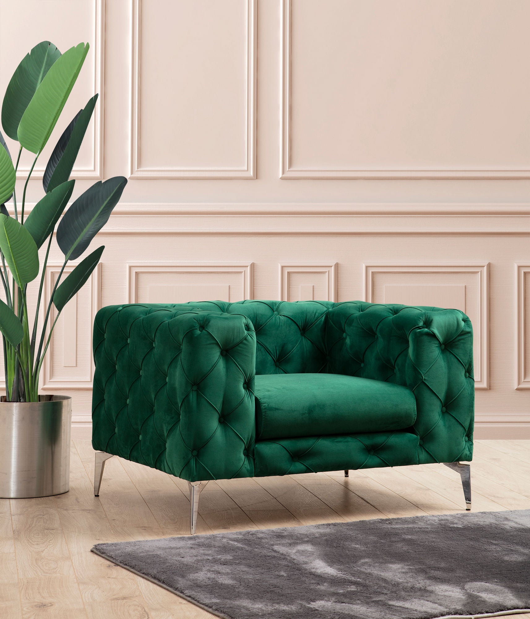 Poltrona Elegante Verde, Estrutura em Madeira de Faia e Aglomerado, 108x70x90 cm | 100% Poliéster, Pernas Cromadas, Capa de Almofada Removível | Perfeita para Espaços Modernos