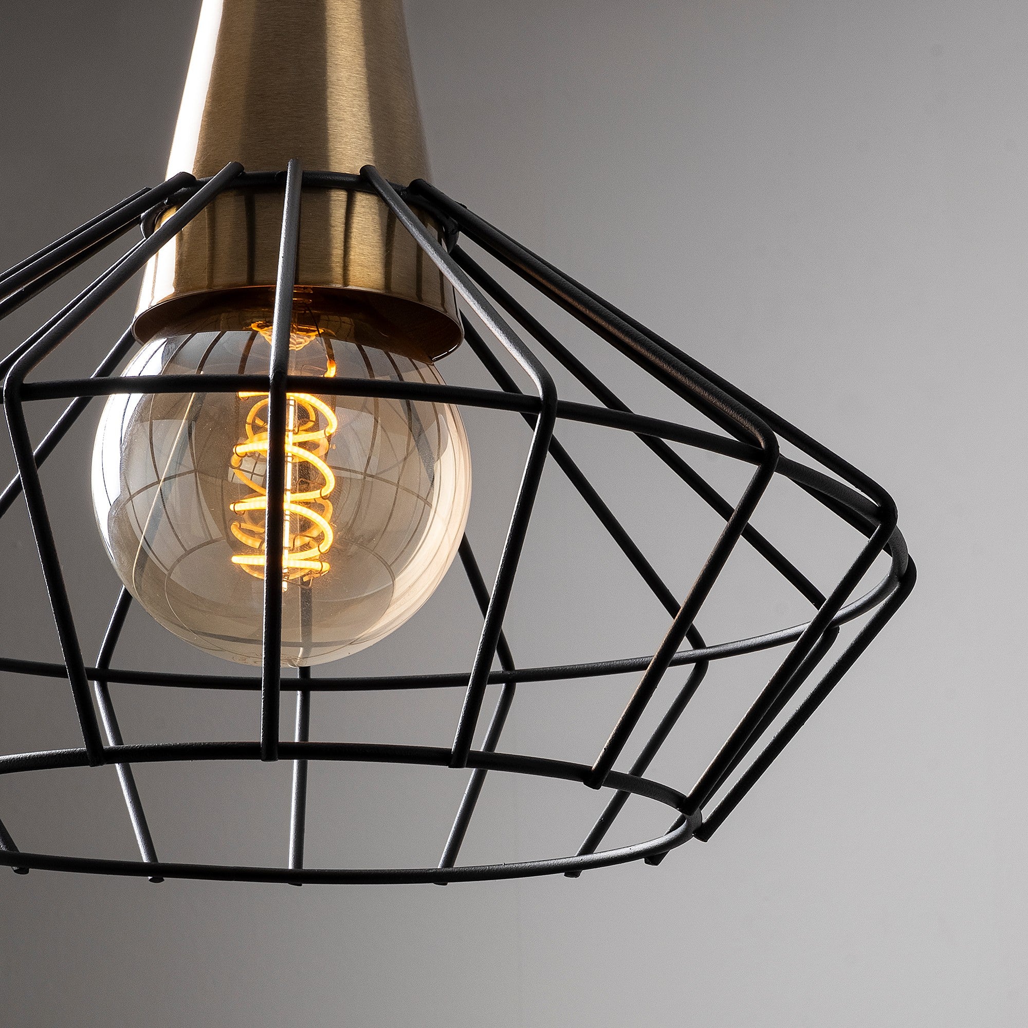 Candeeiro de Teto – 30 x 30 cm – Preto – Metal