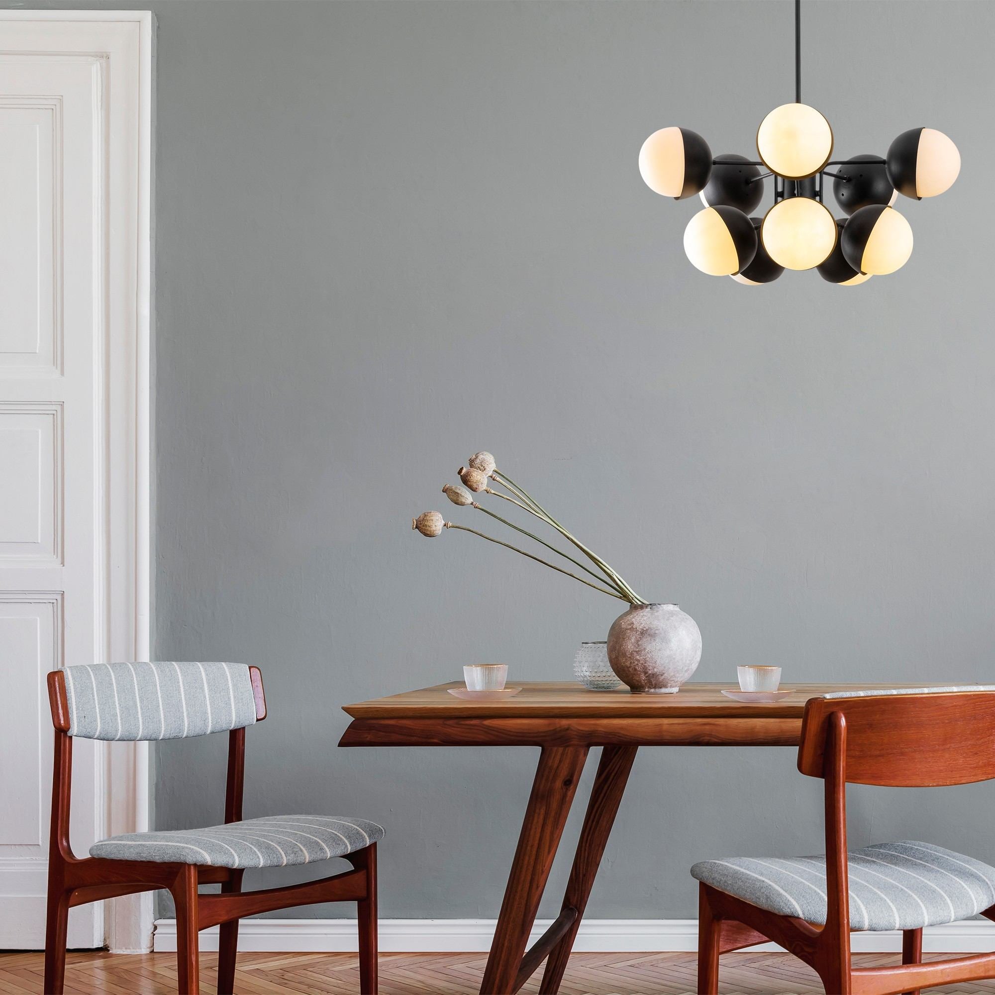 Candeeiro de Teto Industrial Moderno, Corpo em Metal, Branco e Preto, 68 x 68 cm, Altura: 75 cm | 10 x E27 Máx. 40 W | Iluminação Elegante para Casa e Escritório