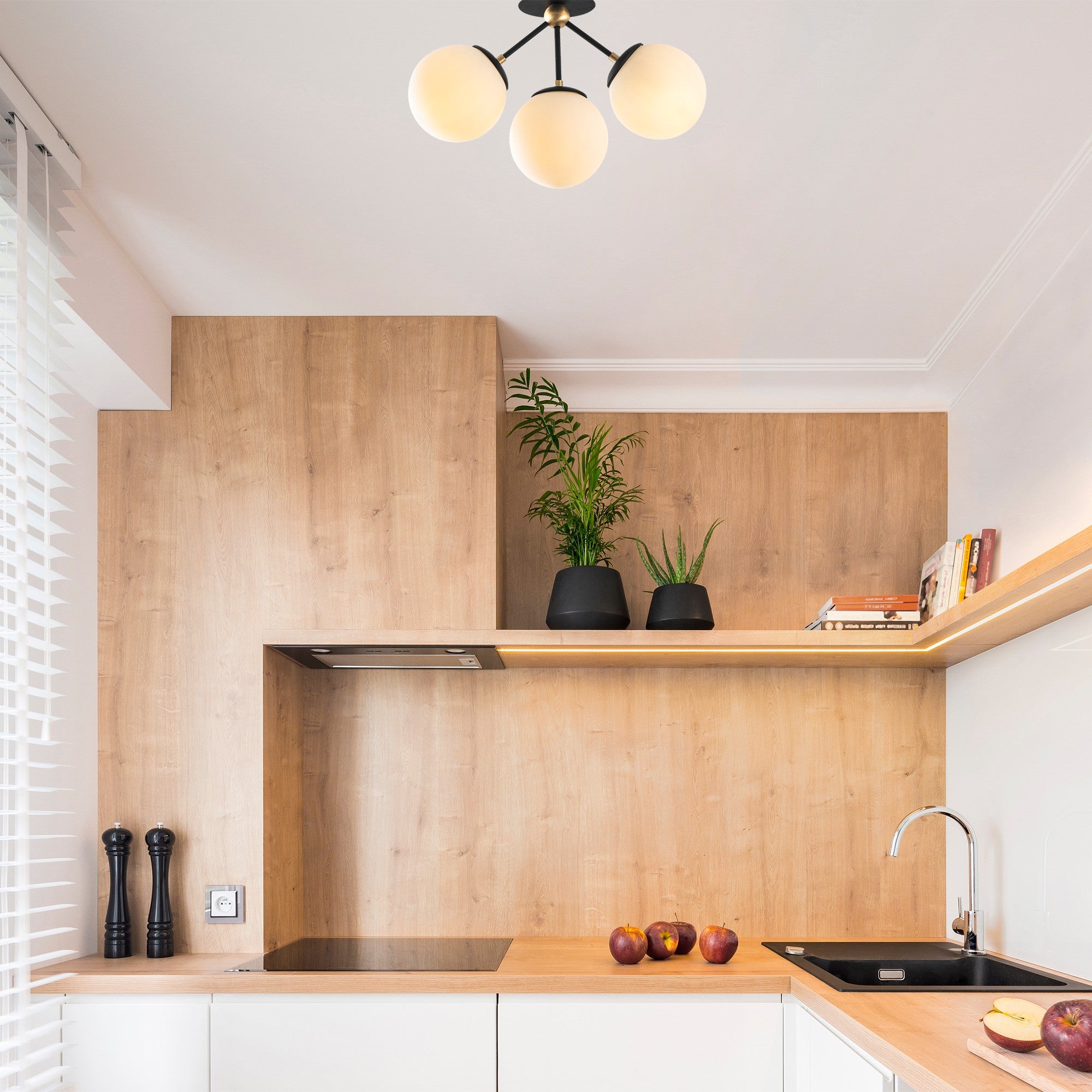 Candeeiro de Teto Escandinavo, Corpo em Metal, Branco e Preto, 44 x 15 cm | Altura: 30 cm, 3 x E27 máx. 40 W | Design Elegante para Espaços Modernos, Classificação IP20