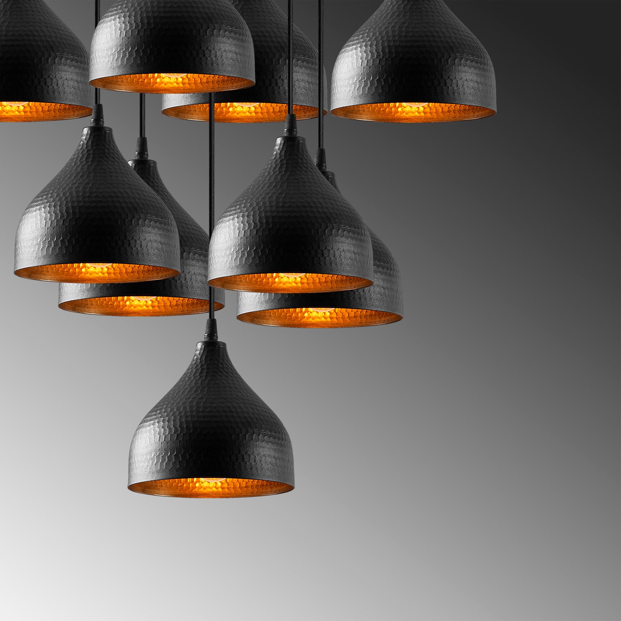 Candeeiro de Teto Industrial Moderno, Corpo em Metal Preto, 63 x 63 cm, Altura 114 cm, Ajustável, 9 Soquetes E27 | Iluminação Elegante para Casa e Escritório