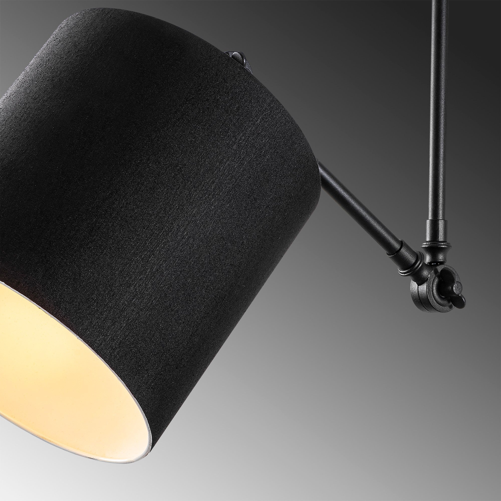 Candeeiro de Teto Industrial Moderno, Corpo em Metal Preto, 52 x 52 cm, Altura 107 cm, Soquete E27, Design Escandinavo Elegante para Iluminação Residencial e de Escritório