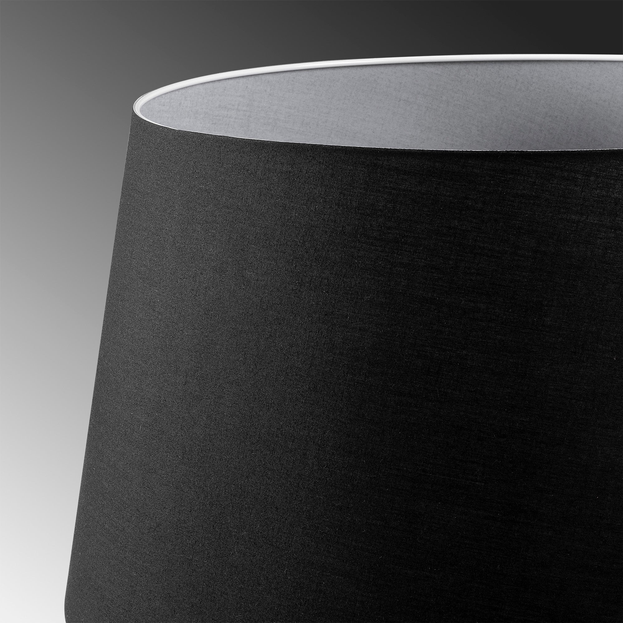 Candeeiro de Pé – 165 cm de Altura – Preto – Metal