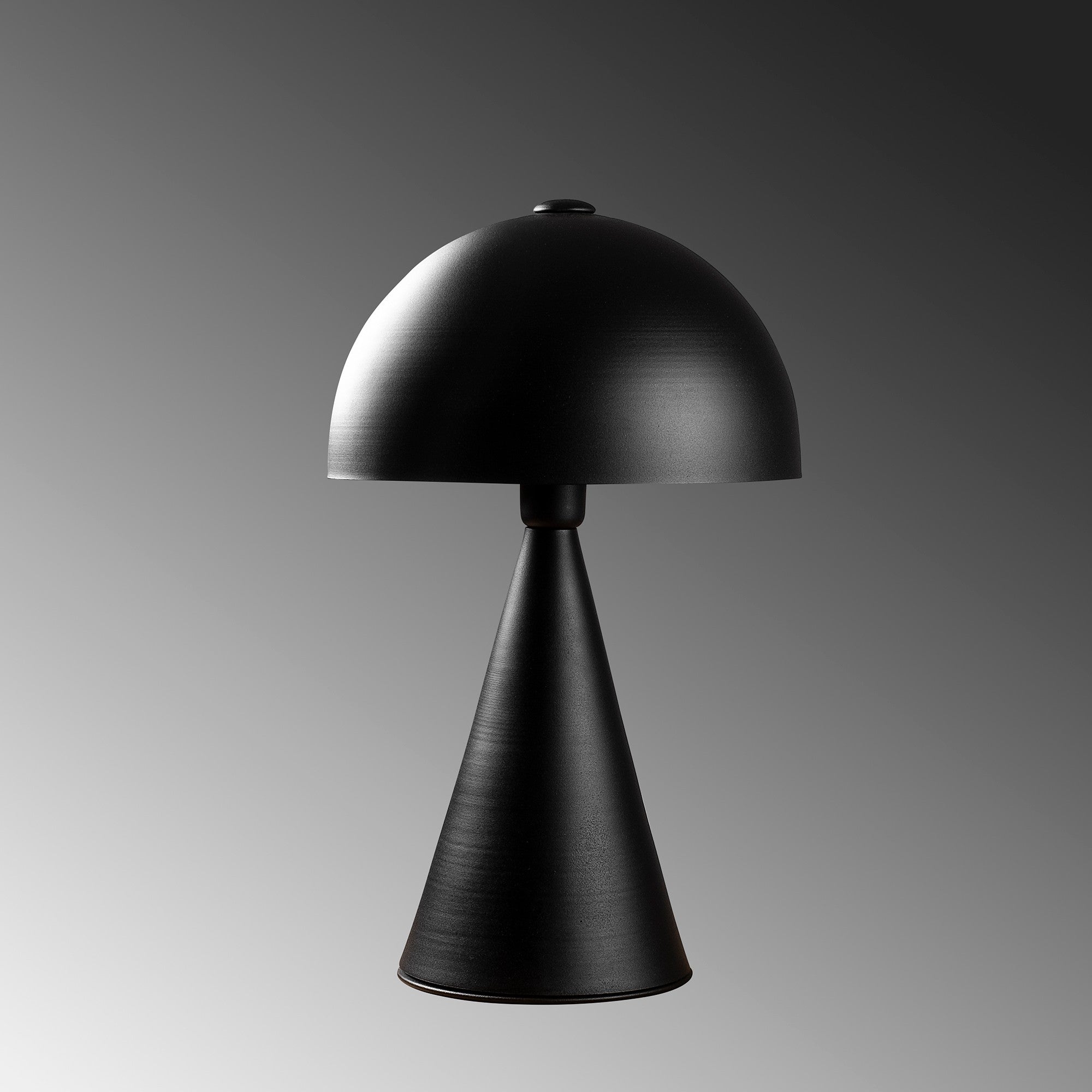 Candeeiro de Mesa – 30 x 30 cm – Preto – Ferro