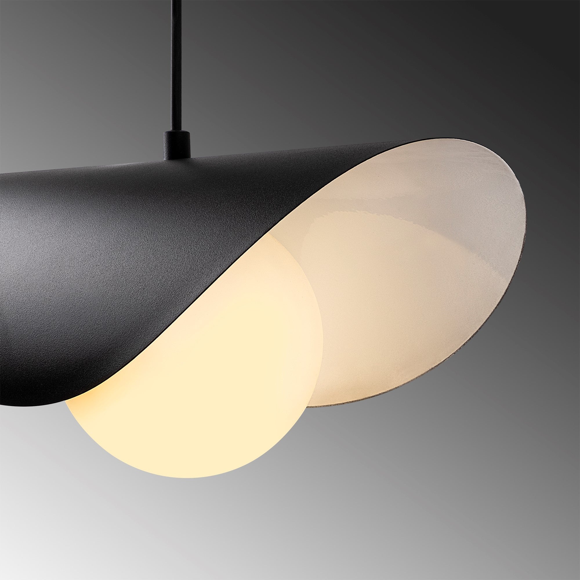 Candeeiro de Teto Industrial – 32 x 38 cm – Preto e Branco – Metal