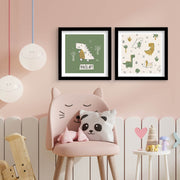 Conjunto de 2 Quadros Decorativos MDF com Moldura - Branco e Verde 33x68cm