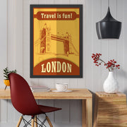 Quadro Decorativo em MDF London 35 x 45 cm com Moldura em Poliestireno (2 cm), Impressão UV – Amarelo/Laranja