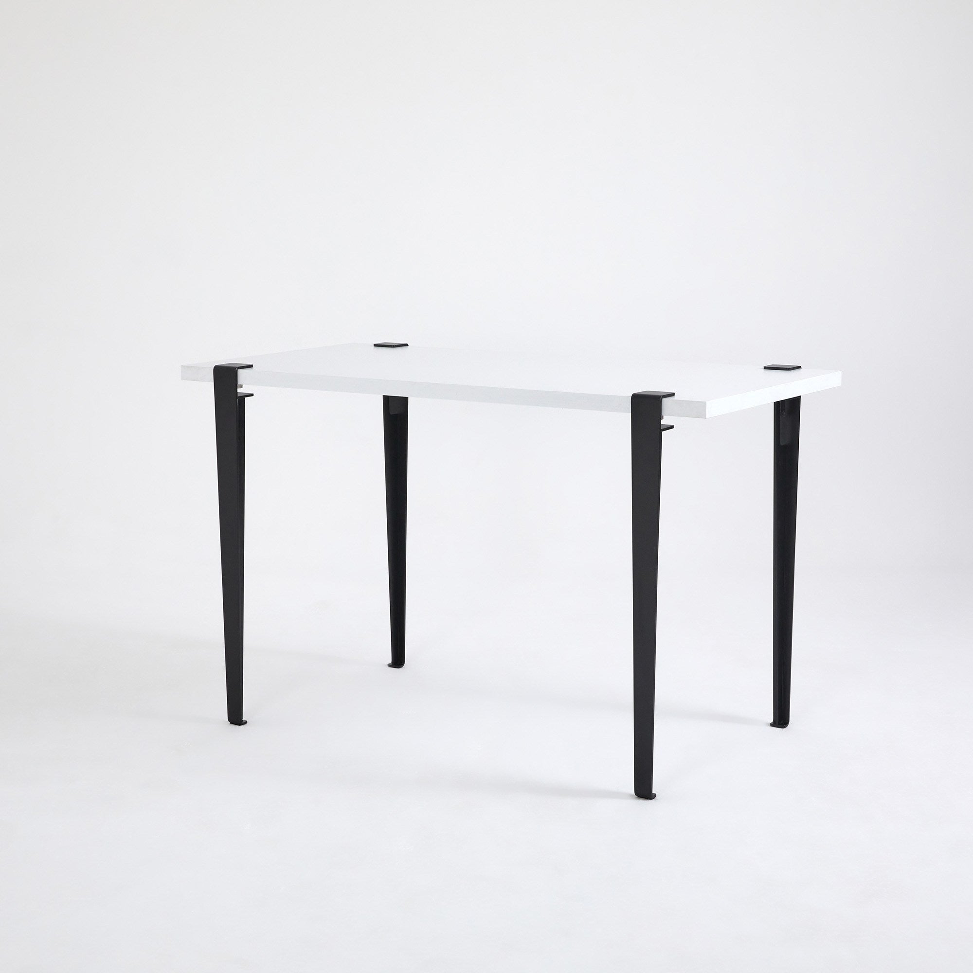 Mesa de Jantar Moderna Branca e Preta para 4 Pessoas - Montagem Rápida e Fácil com Pernas de Aço