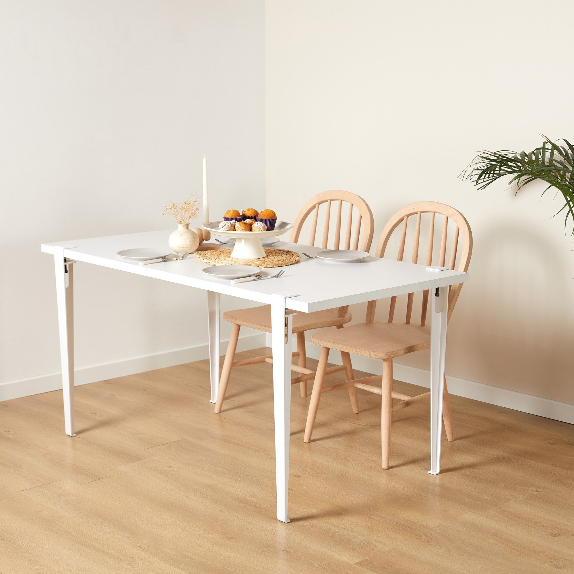 Mesa de Jantar Branca Moderna com Pernas de Aço - Montagem Rápida para 4 Pessoas