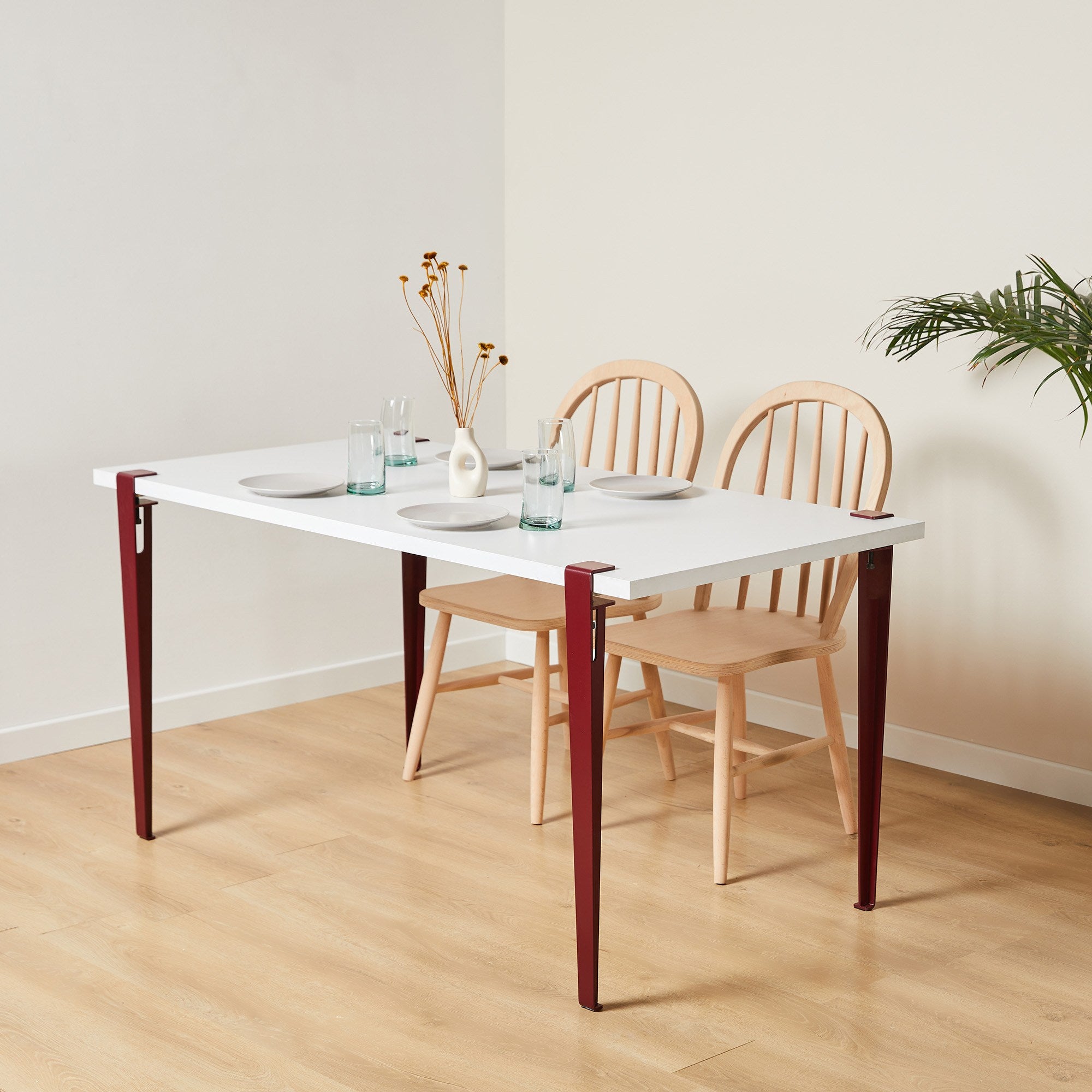 Mesa de Jantar Branca e Bordeaux para 4 Pessoas - Montagem Rápida e Fácil com Pernas de Aço Preto