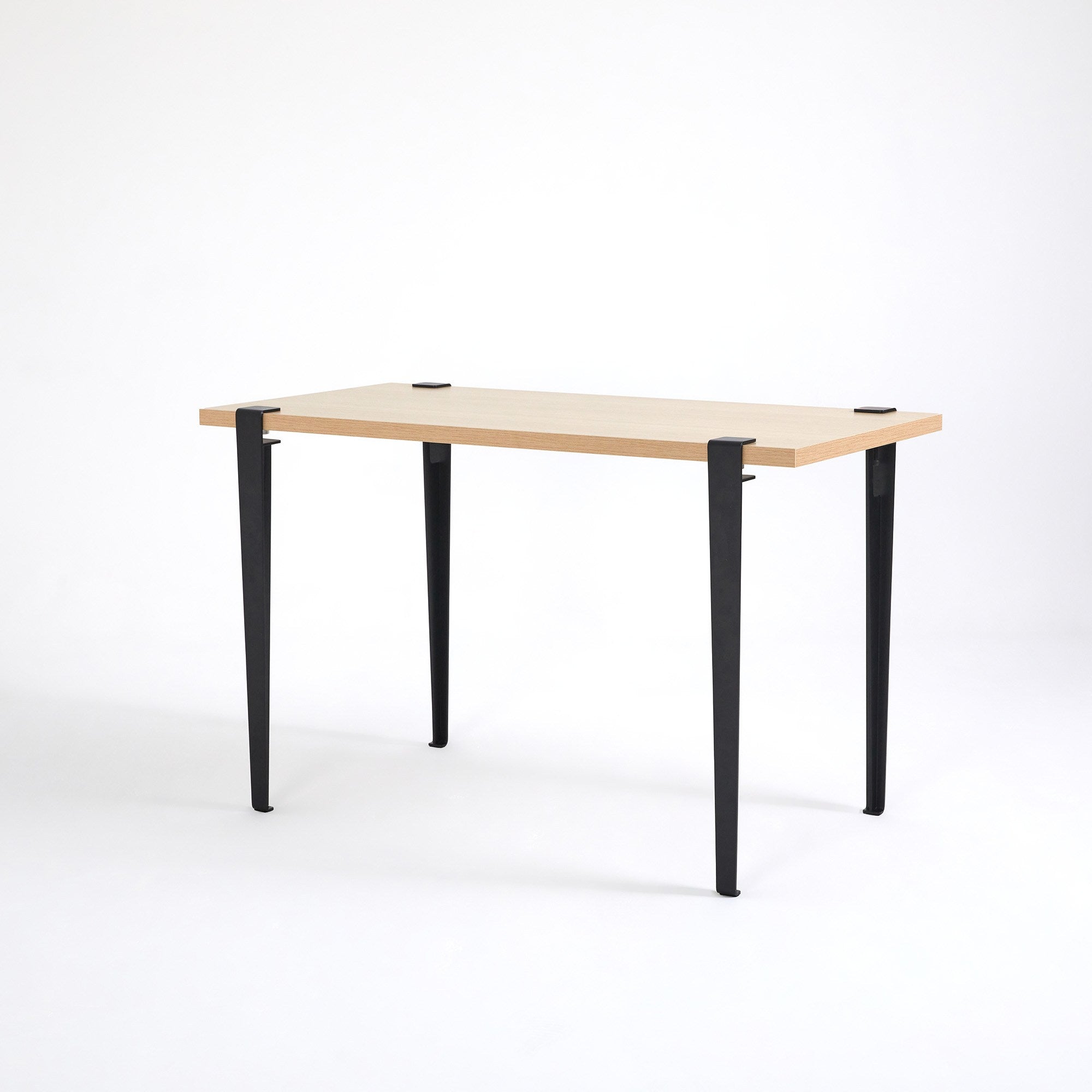 Mesa de Jantar Moderna em Madeira e Preto - 4 Lugares com Montagem Rápida e Pernas de Aço