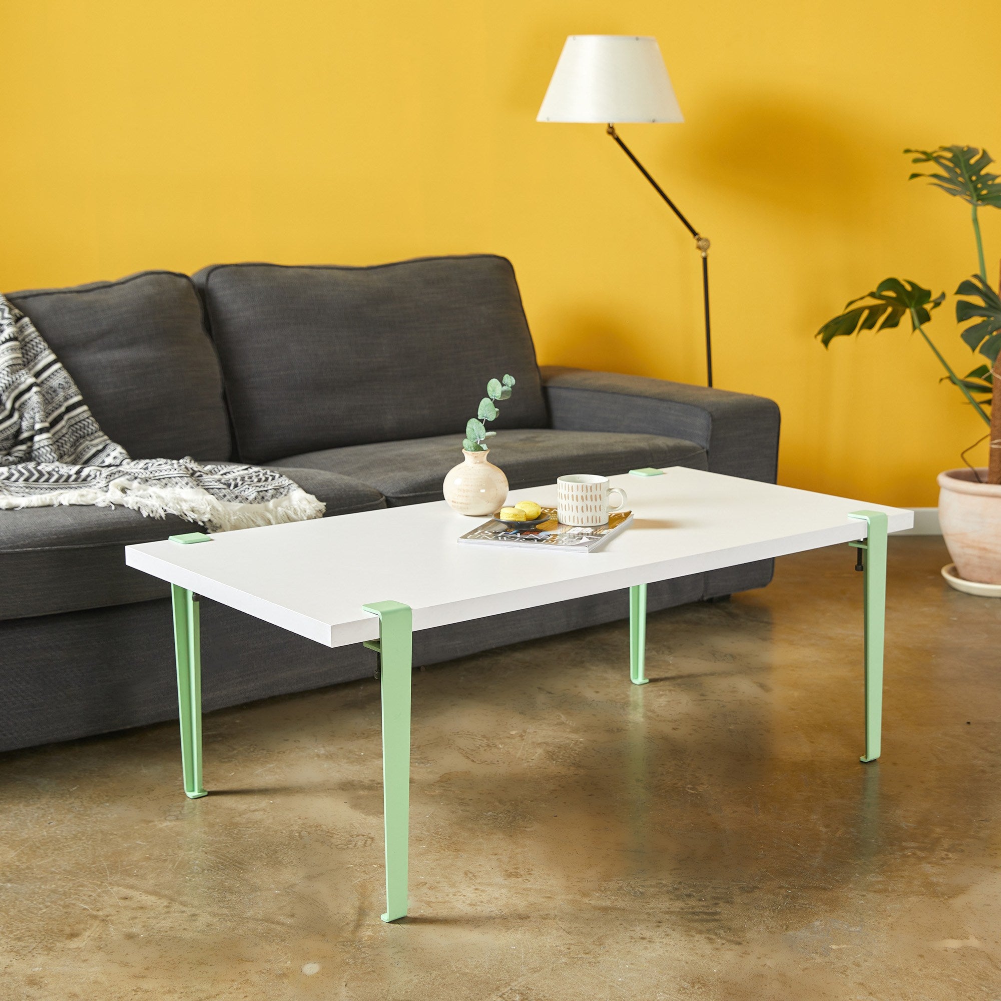 Mesa de Centro Branca com Pernas de Aço Preto - Montagem Rápida e Fácil 120x60cm