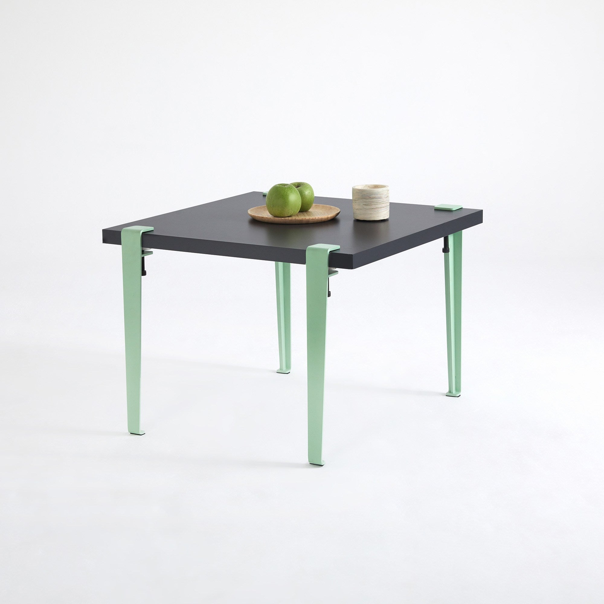 Mesa de Centro Redonda 60cm - Design Moderno em Verde Menta com Pernas de Aço Preto - Montagem Rápida e Fácil