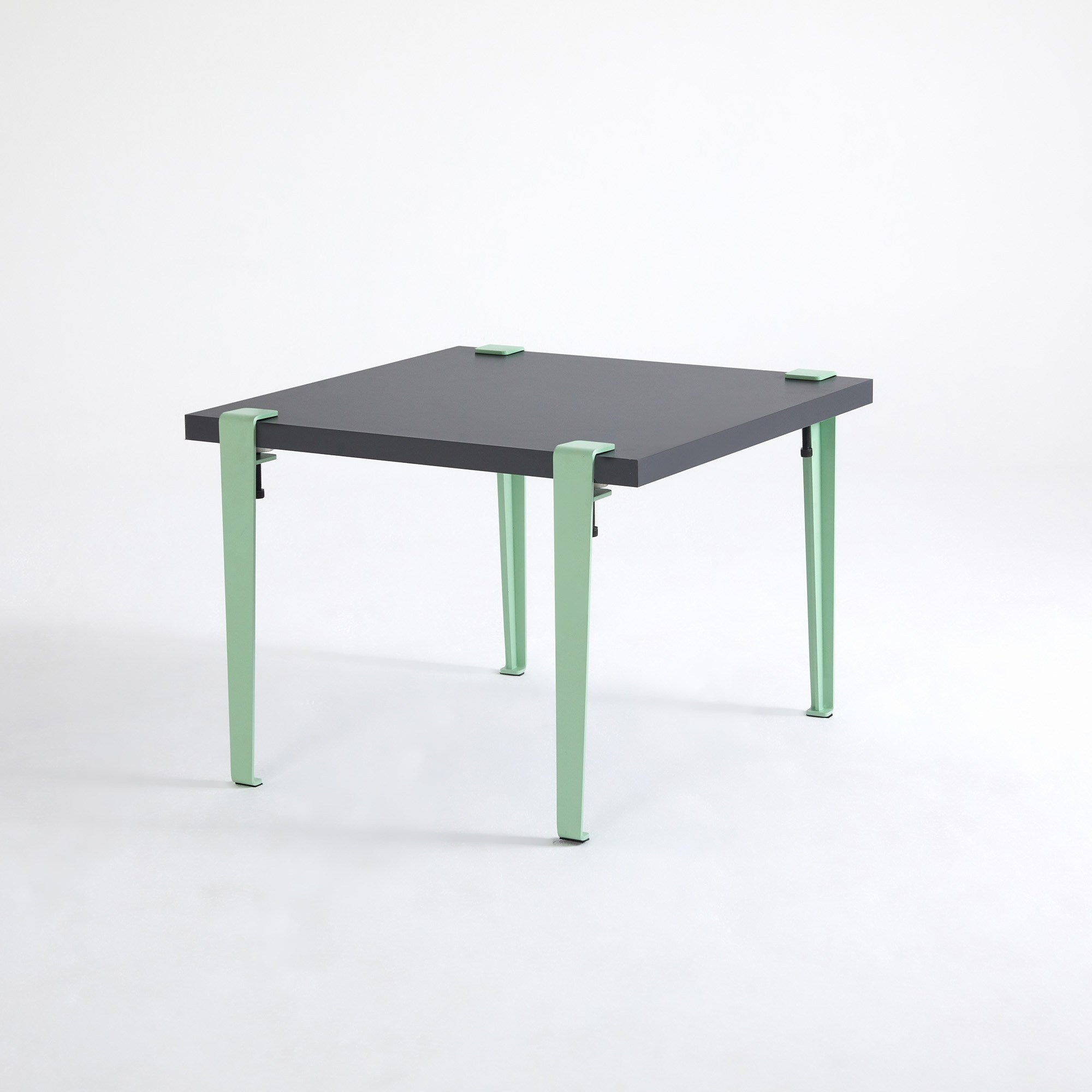 Mesa de Centro Redonda 60cm - Design Moderno em Verde Menta com Pernas de Aço Preto - Montagem Rápida e Fácil