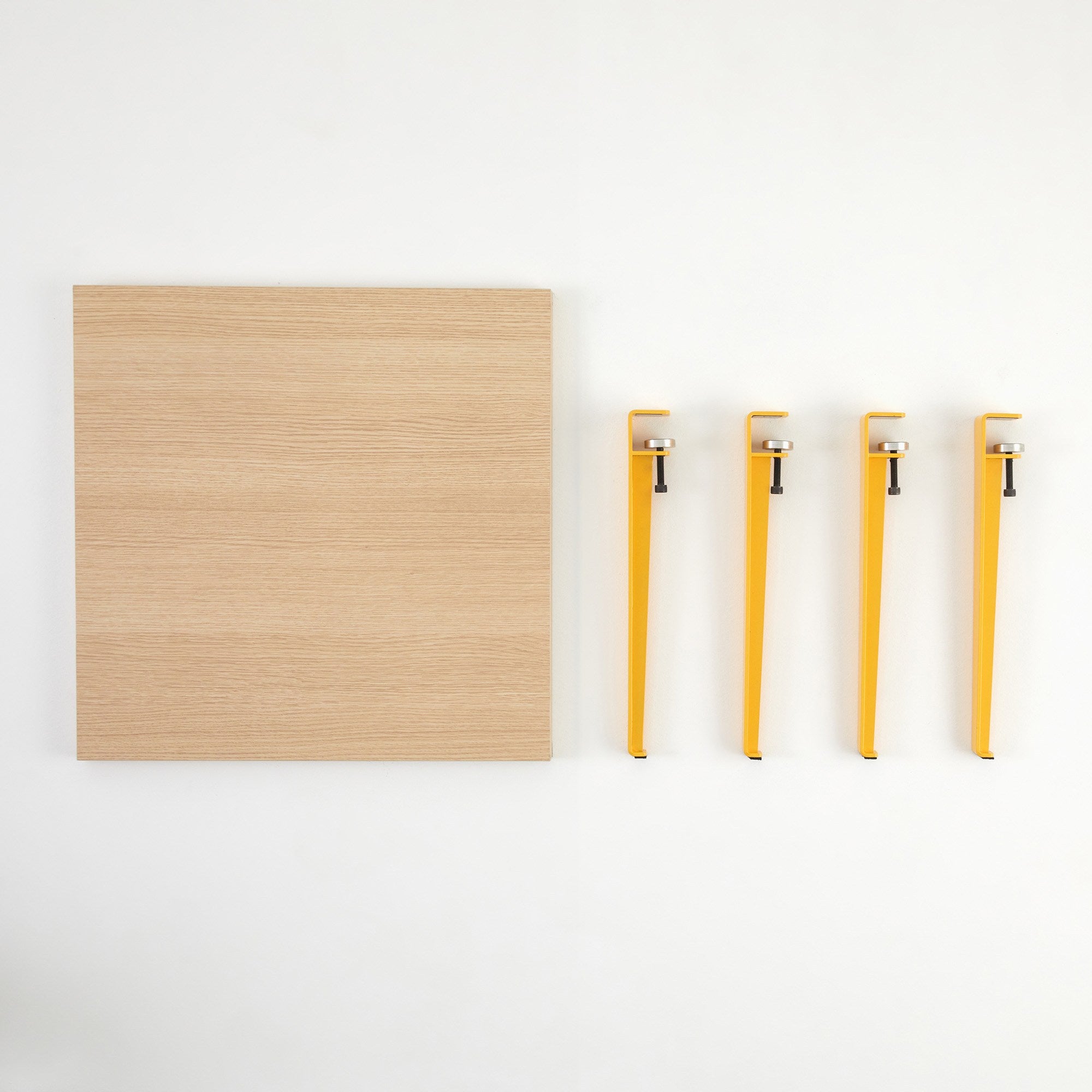 Mesa de Centro Amarela com Pernas de Aço - Montagem Rápida e Fácil 60cm