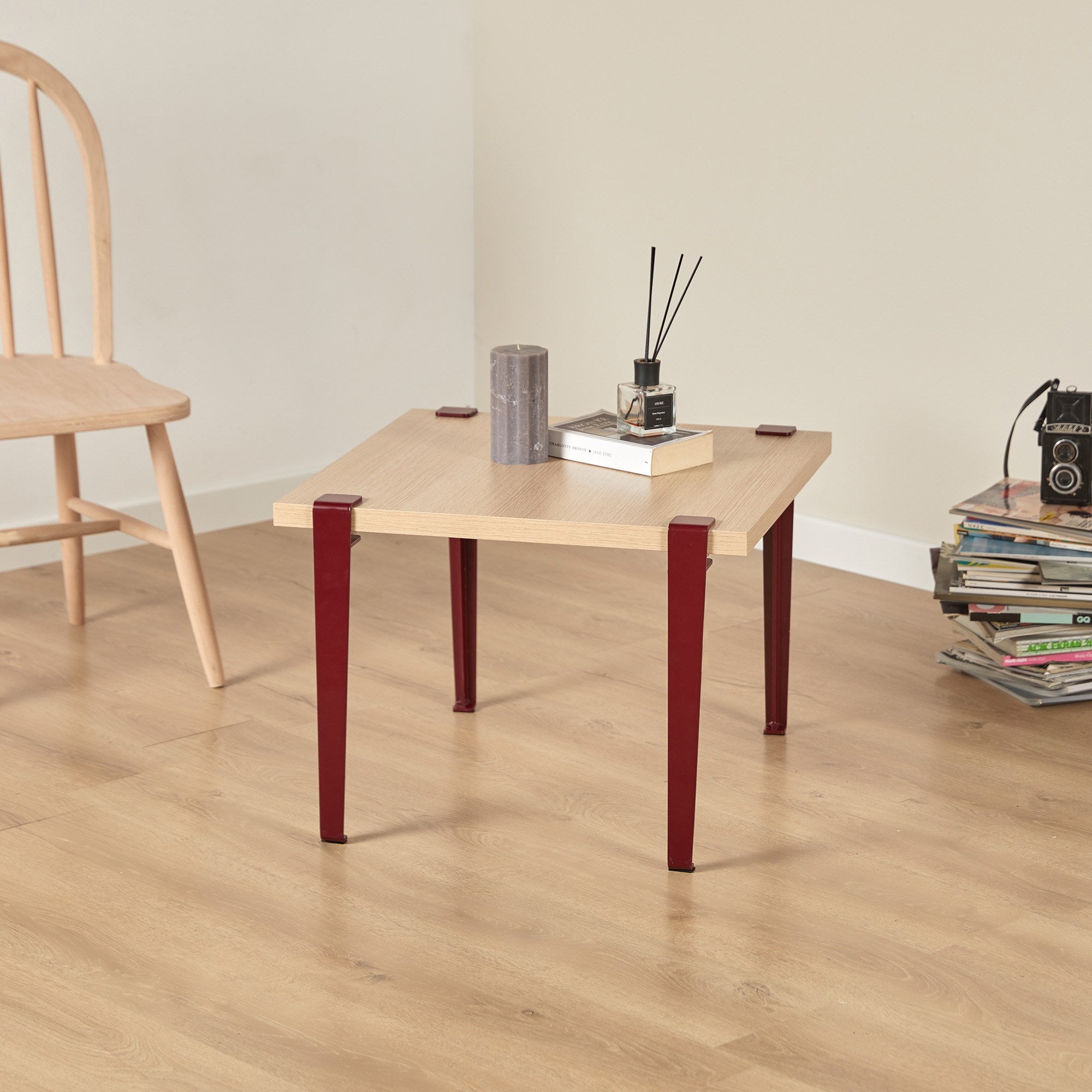 Mesa de Centro Redonda Burgundy 60cm - Montagem Rápida com Pernas de Aço Preto