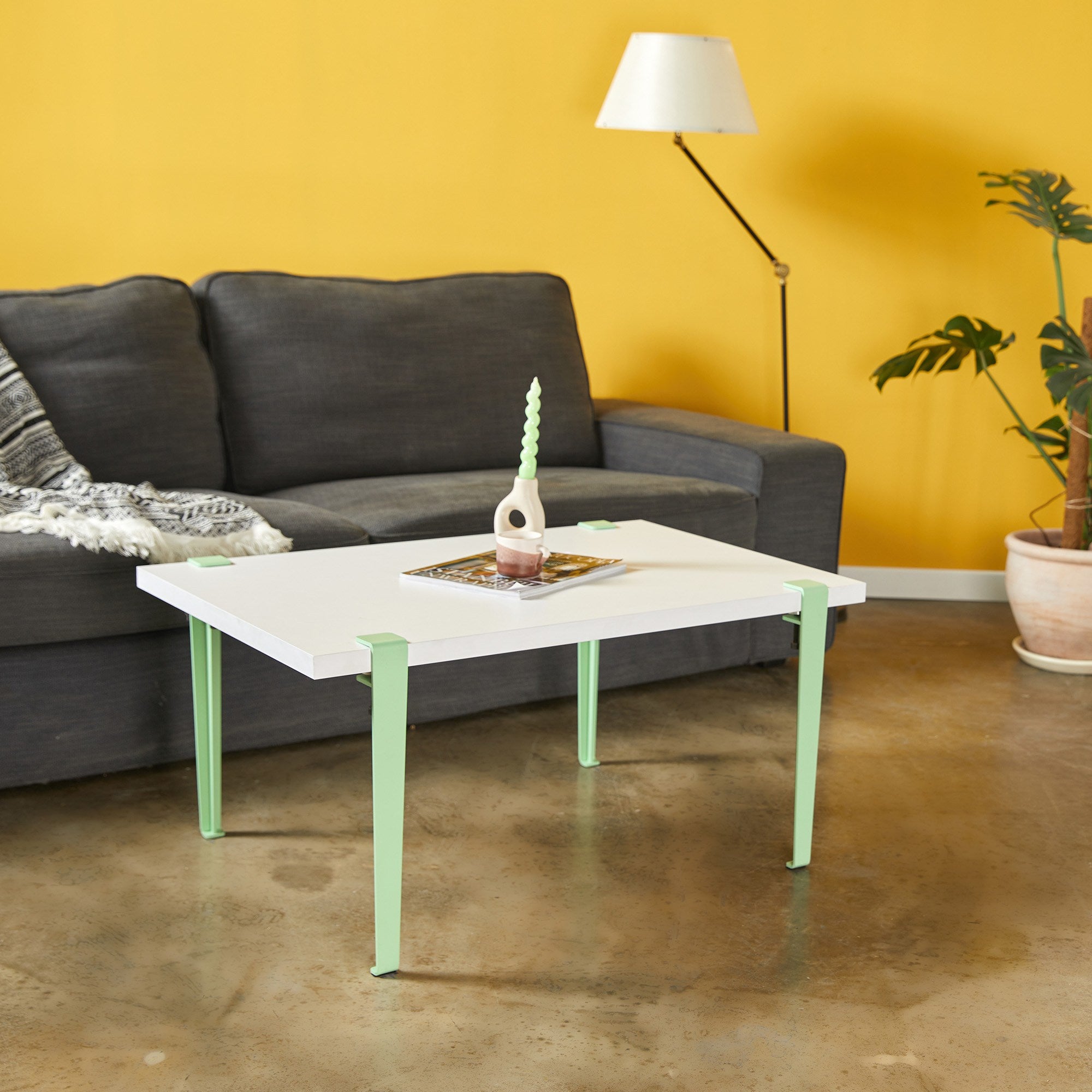 Mesa de Centro Branca com Pernas de Aço Preto - Montagem Rápida e Fácil 90x60cm