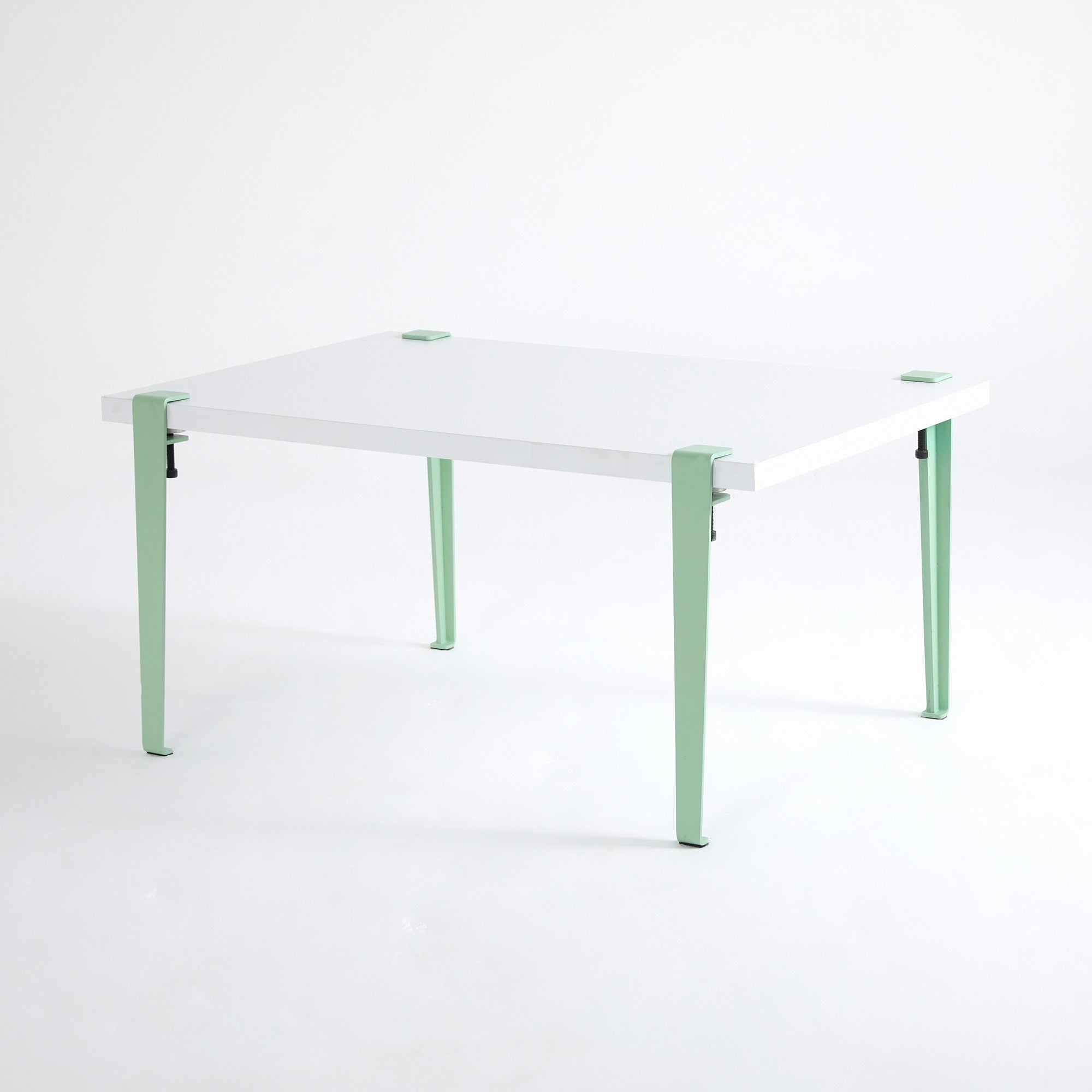 Mesa de Centro Branca com Pernas de Aço Preto - Montagem Rápida e Fácil 90x60cm