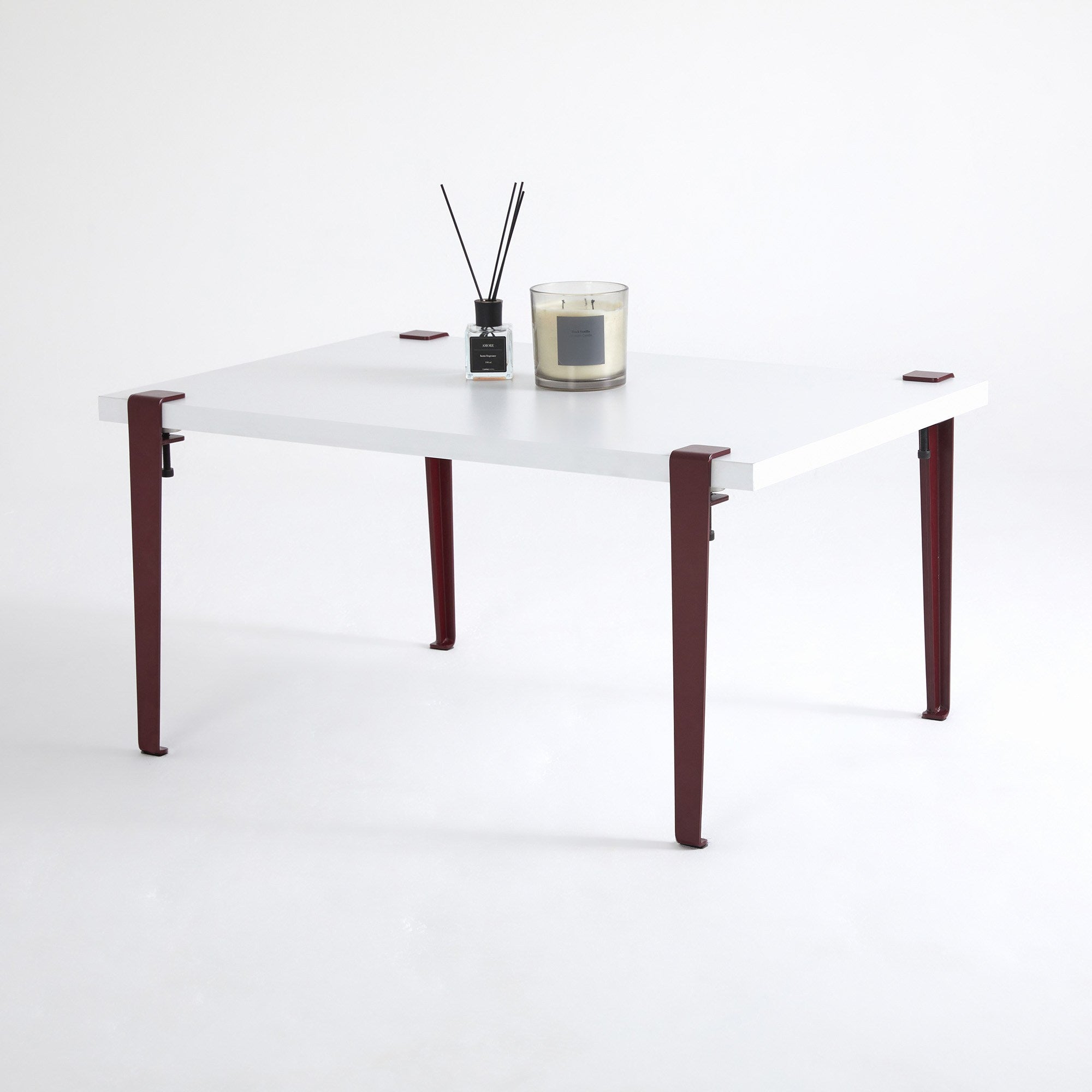 Mesa de Centro Branca e Bordeaux com Pernas de Aço - Montagem Rápida e Fácil 90x60cm