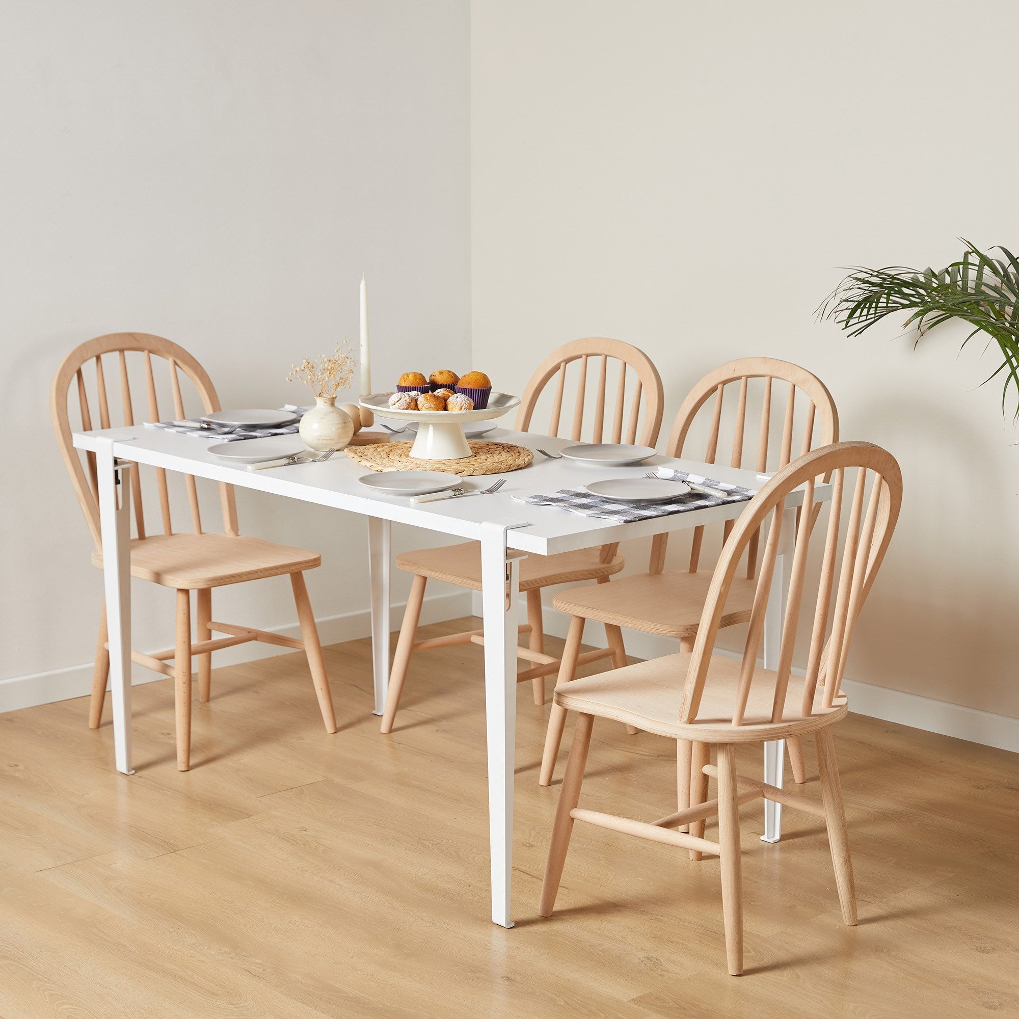 Mesa de Jantar Branca 150cm com Pernas de Aço - Montagem Rápida e Fácil