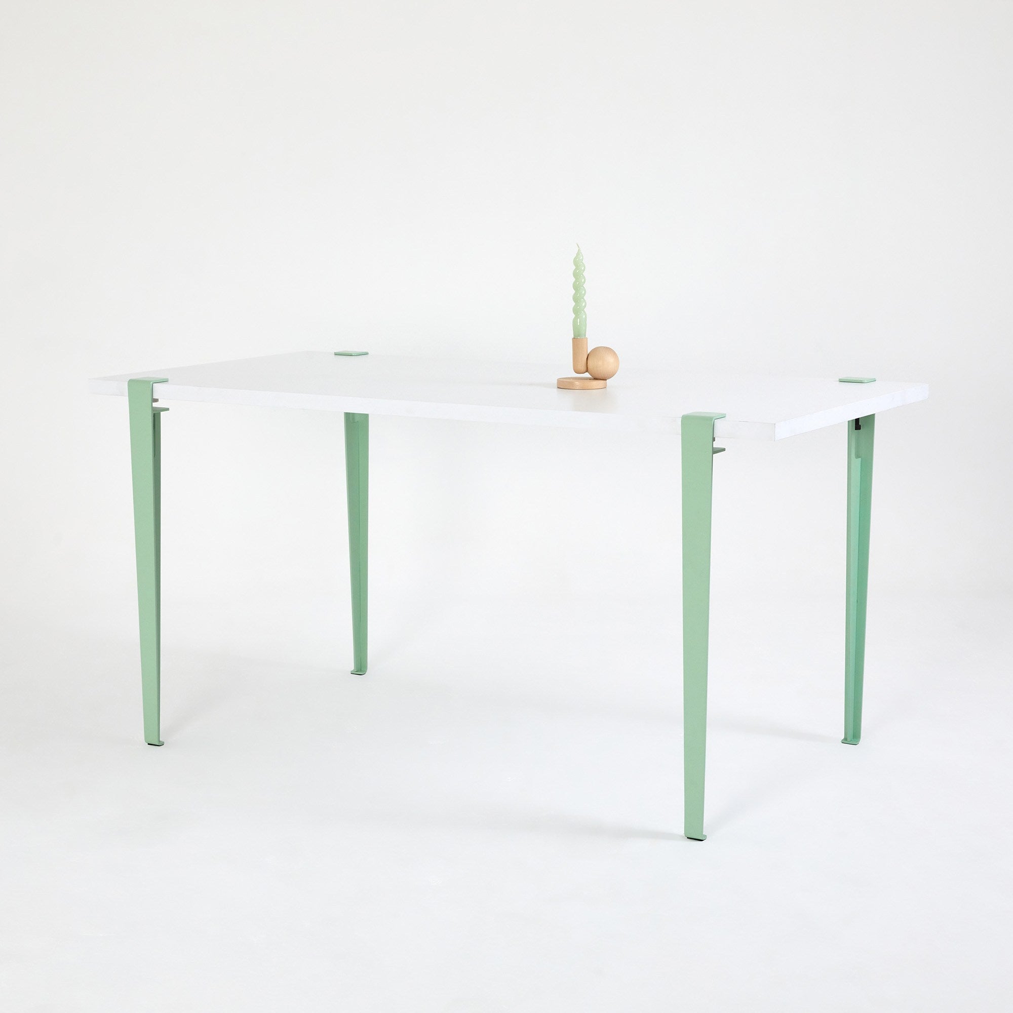 Mesa de Jantar Branca com Pernas de Aço Pretas - 150cm, Montagem Rápida e Fácil