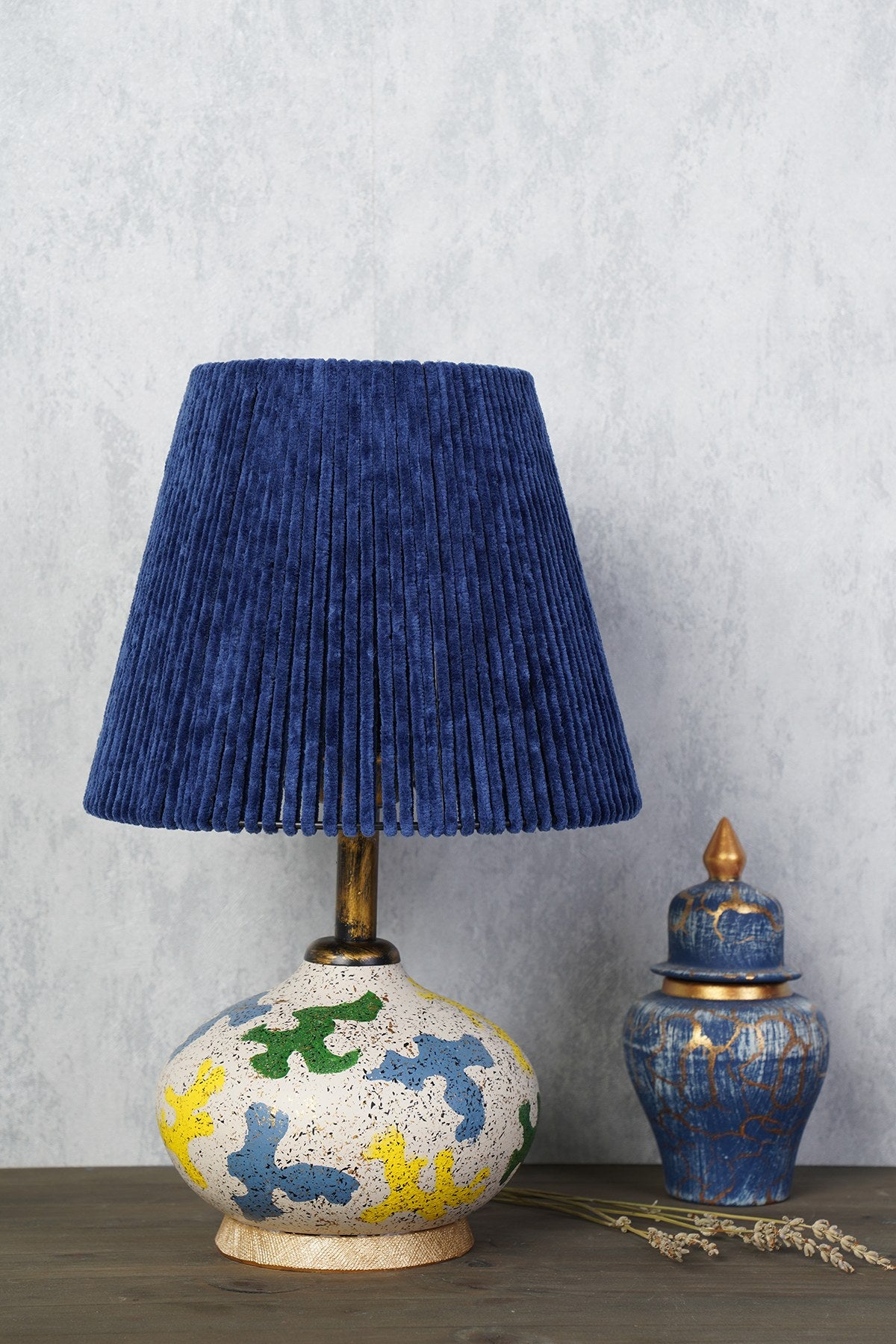 Candeeiro de Mesa em Metal com Cúpula de Algodão – 40 x 25 cm – Azul-marinho