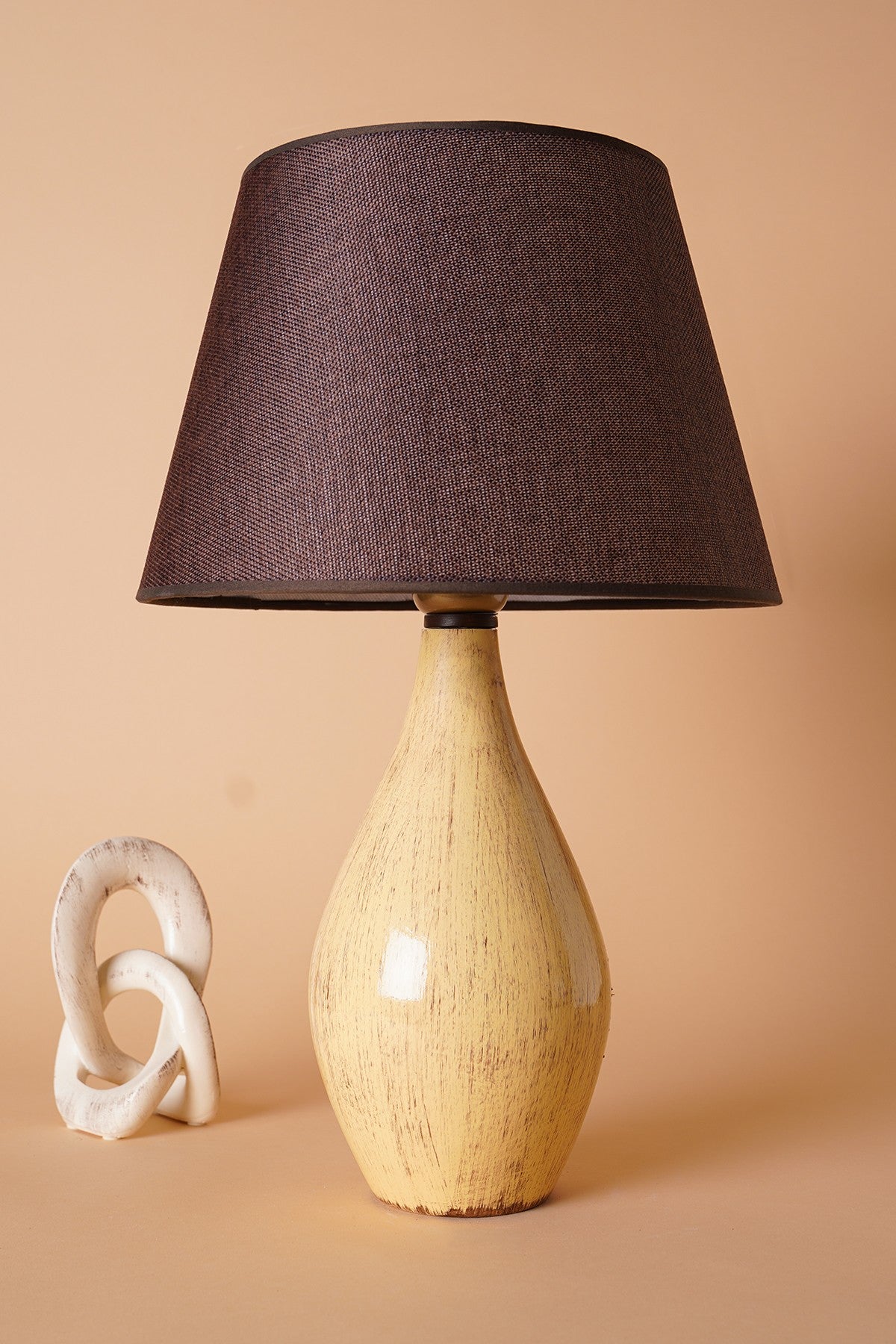 Candeeiro de mesa-YL581-Creme
Marrom