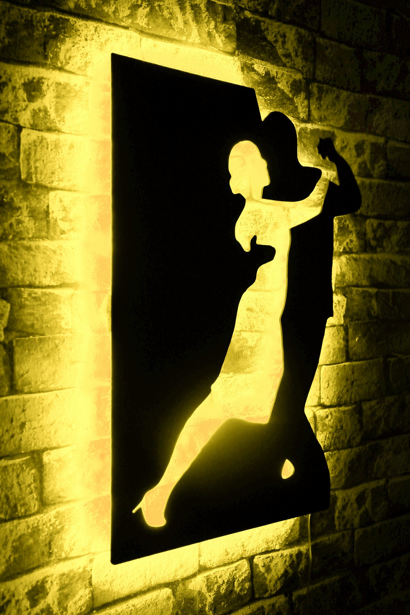 Iluminação LED Decorativa Amarela com Base MDF - 60 LEDs/m e Adaptador 12V Incluído