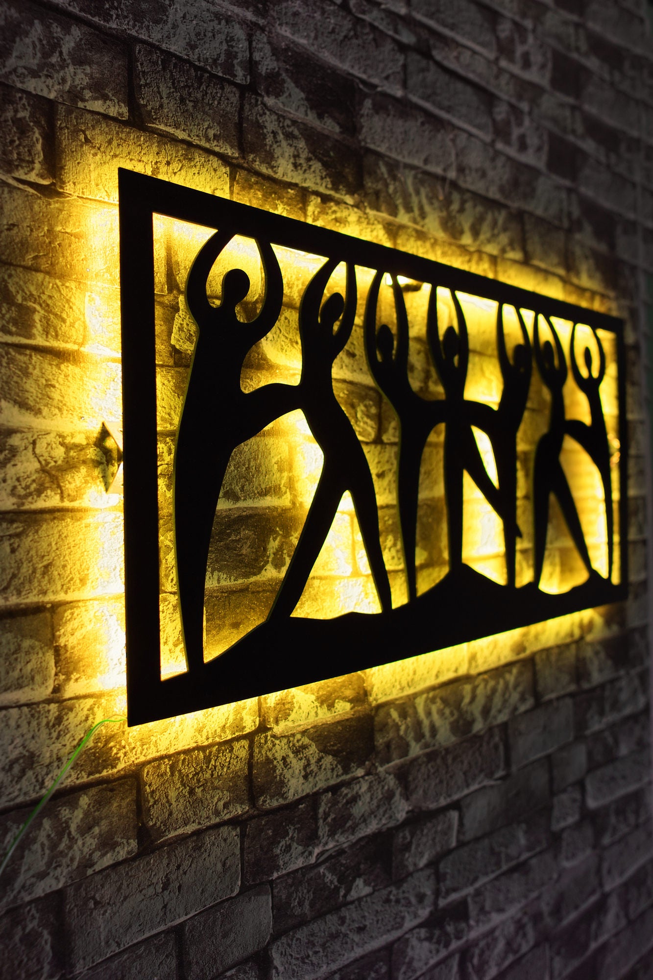 Iluminação LED Decorativa Amarela com Base MDF - 60 LEDs/m e Adaptador 12V Incluído