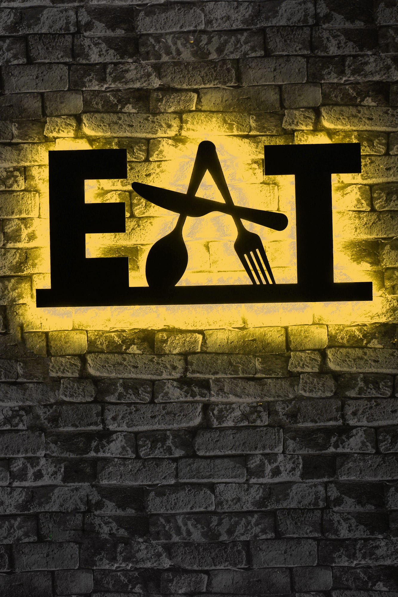 Iluminação LED Decorativa Amarela com Base MDF - 60 LEDs/m e Adaptador 12V Incluído