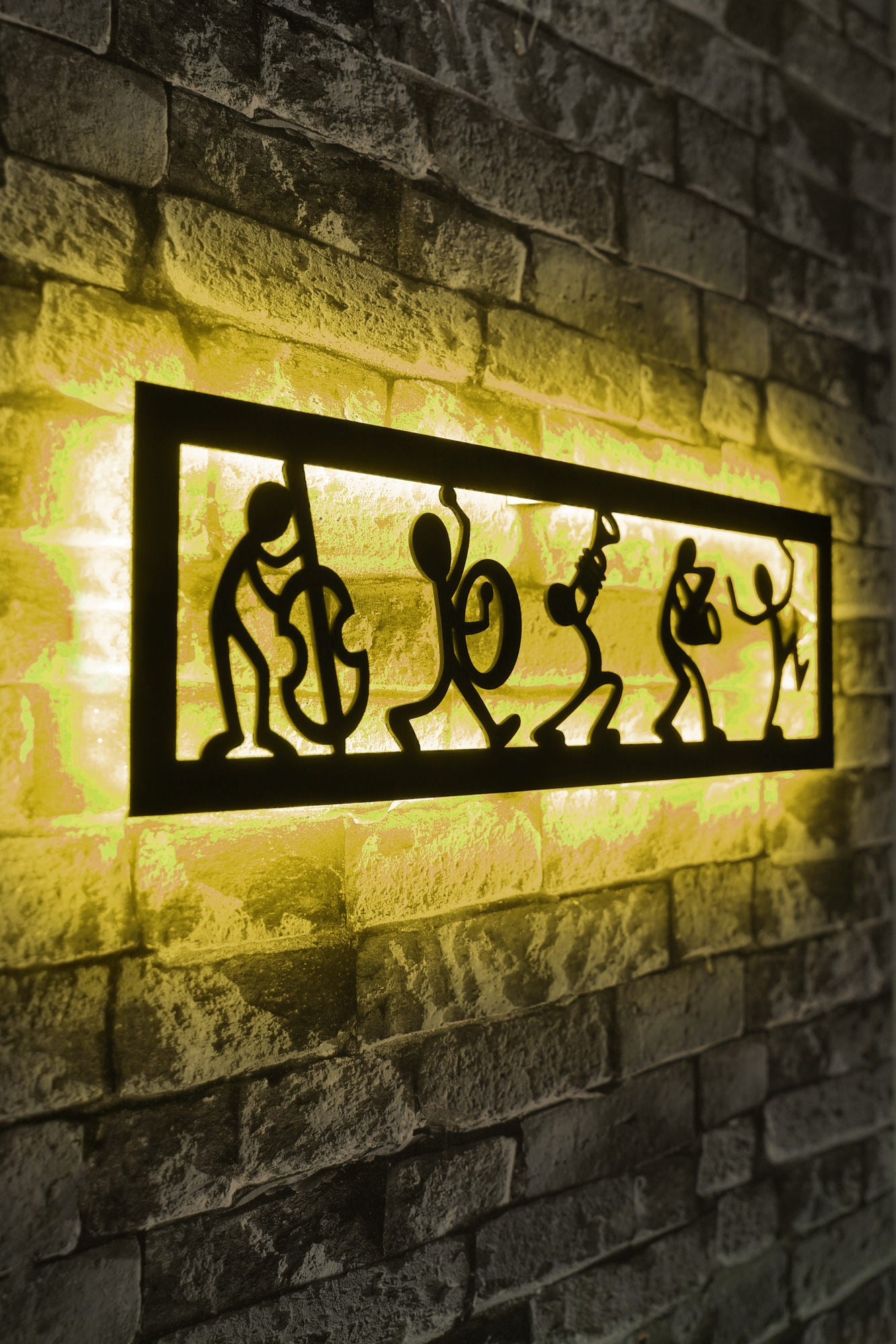 Iluminação LED Decorativa Amarela com Base MDF - 60 LEDs por Metro e Adaptador 12V