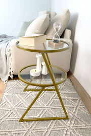 Mesa Lateral Dourada com Tampo de Vidro Temperado - Design Moderno em Metal e Vidro Cristalino 42x55x42cm